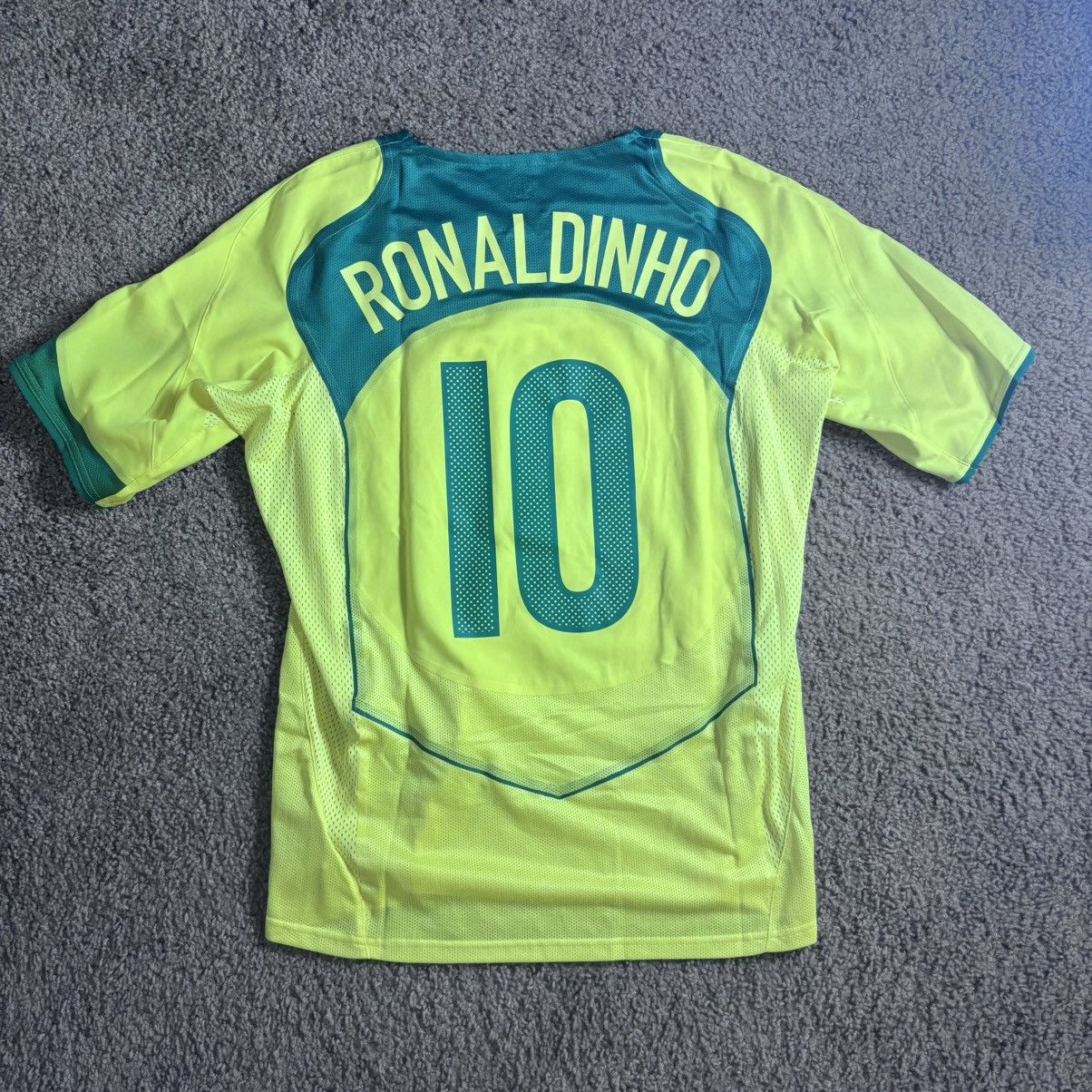 Nike Nike T90 Brazil Ronaldinho 2004 Size US L / EU 52-54 / 3 - 1 Thumbnail