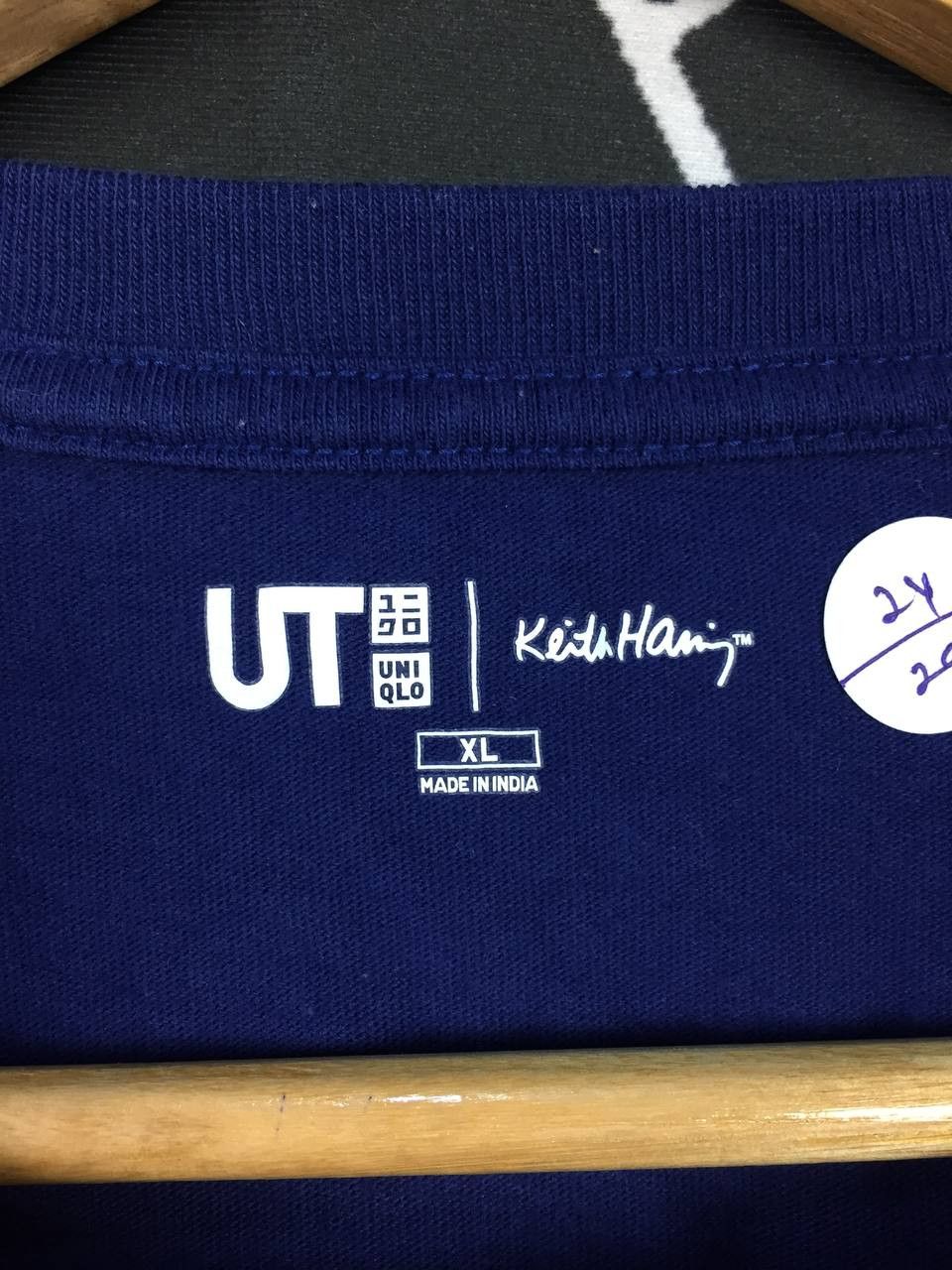 Keith Haring × Uniqlo × Vintage Keith Haring Fingers Crossed Pop Art Icons Uniqlo Pocket Tee Size US XL / EU 56 / 4 - 6 Thumbnail