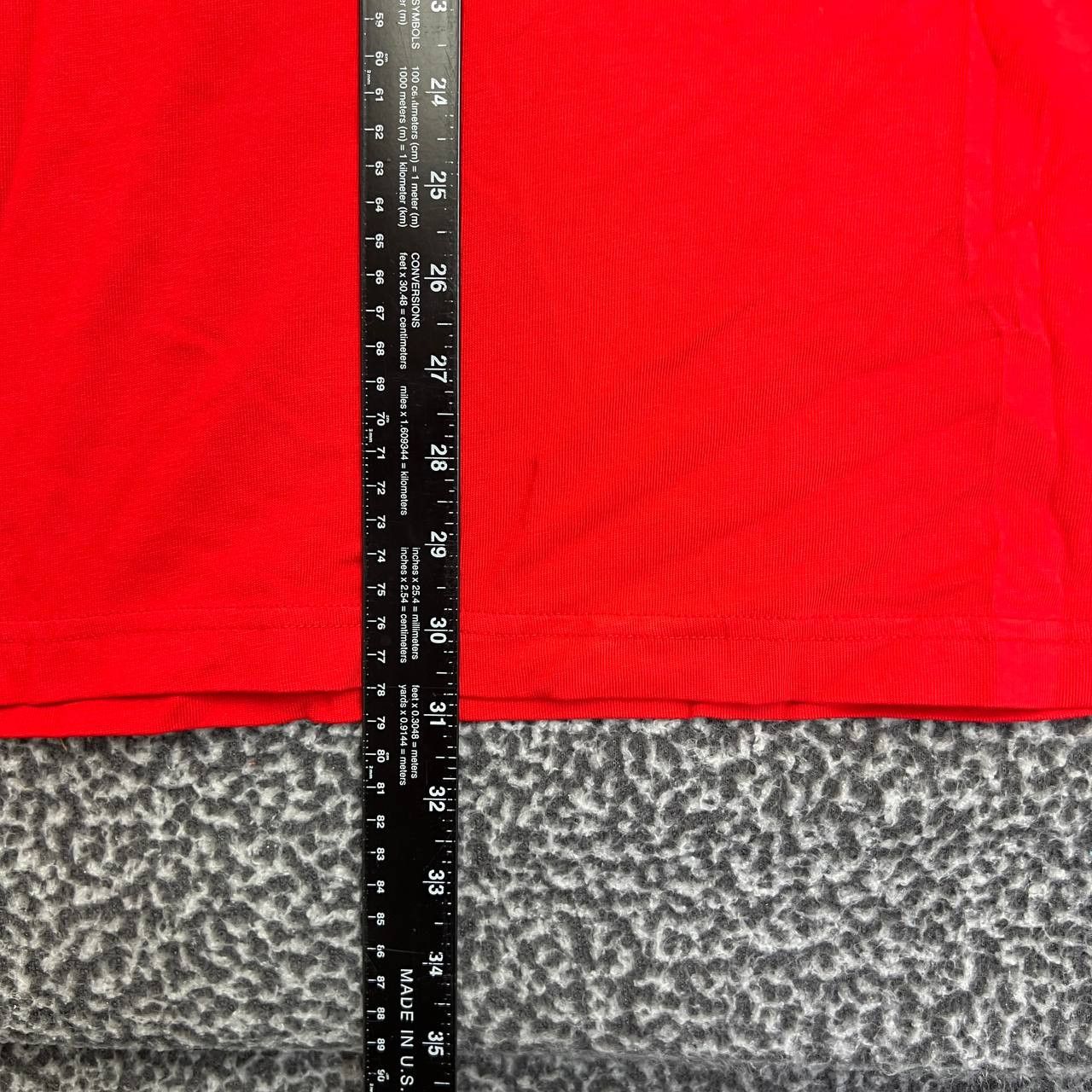 Other Chicago Bulls Shirt Men Large Red Fanatics Crew Neck New L Size US L / EU 52-54 / 3 - 6 Thumbnail