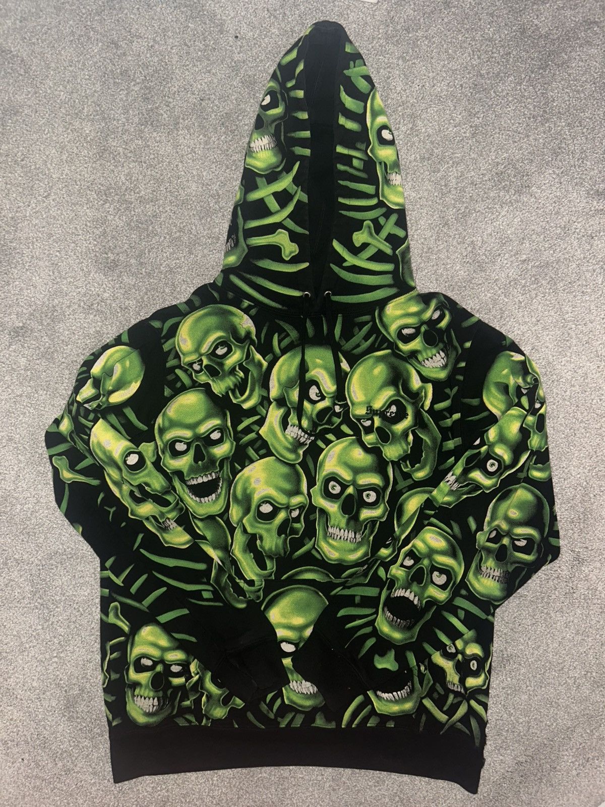 SUPREME スカル刺繍パーカー　オリーブXL Supreme Supreme Skull Pile grow pullover Hoodie XL | Grailed