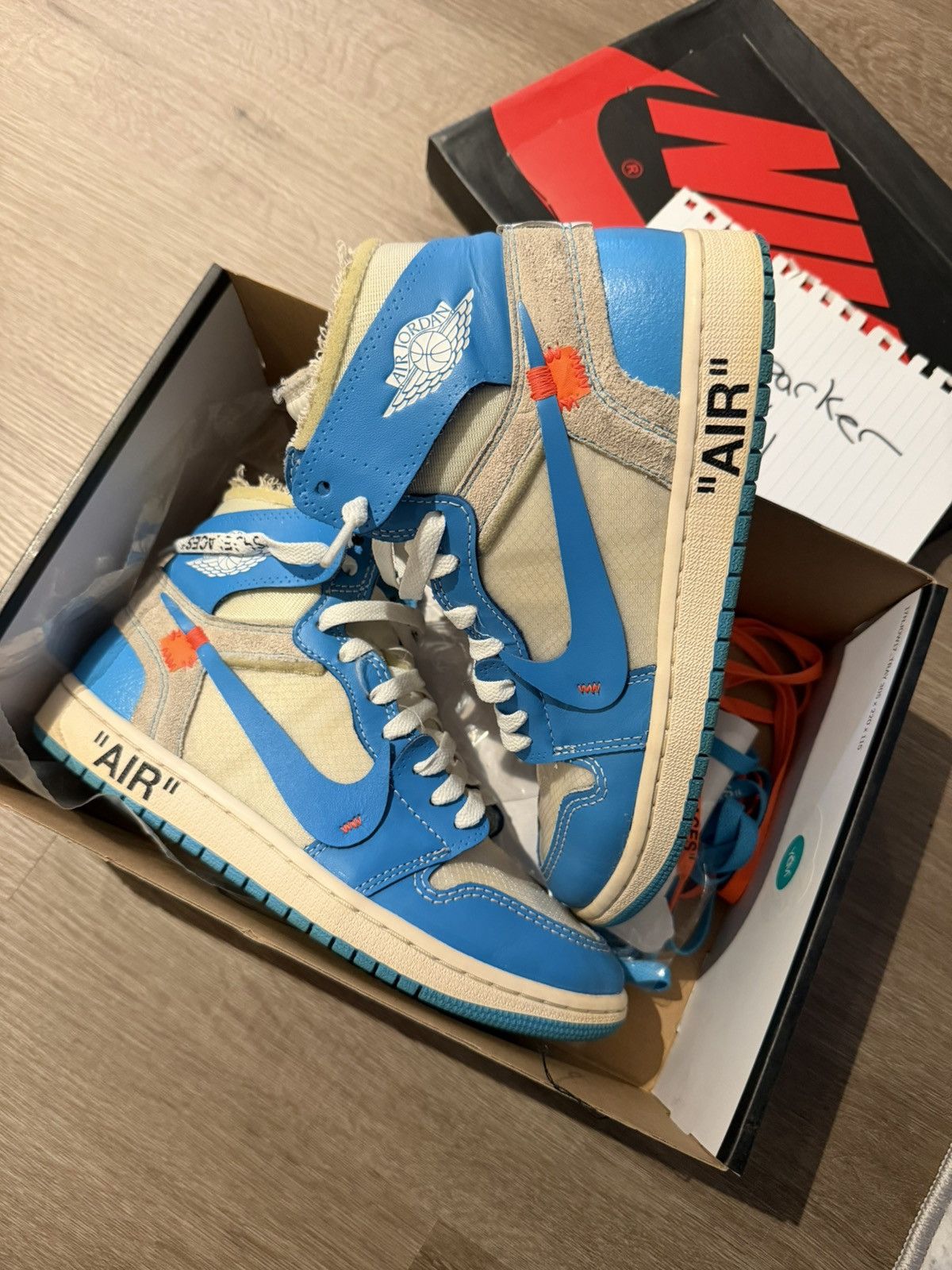 Off-White OFF WHITE UNC JORDAN 1 Size US 7 / EU 40 - 1 Thumbnail
