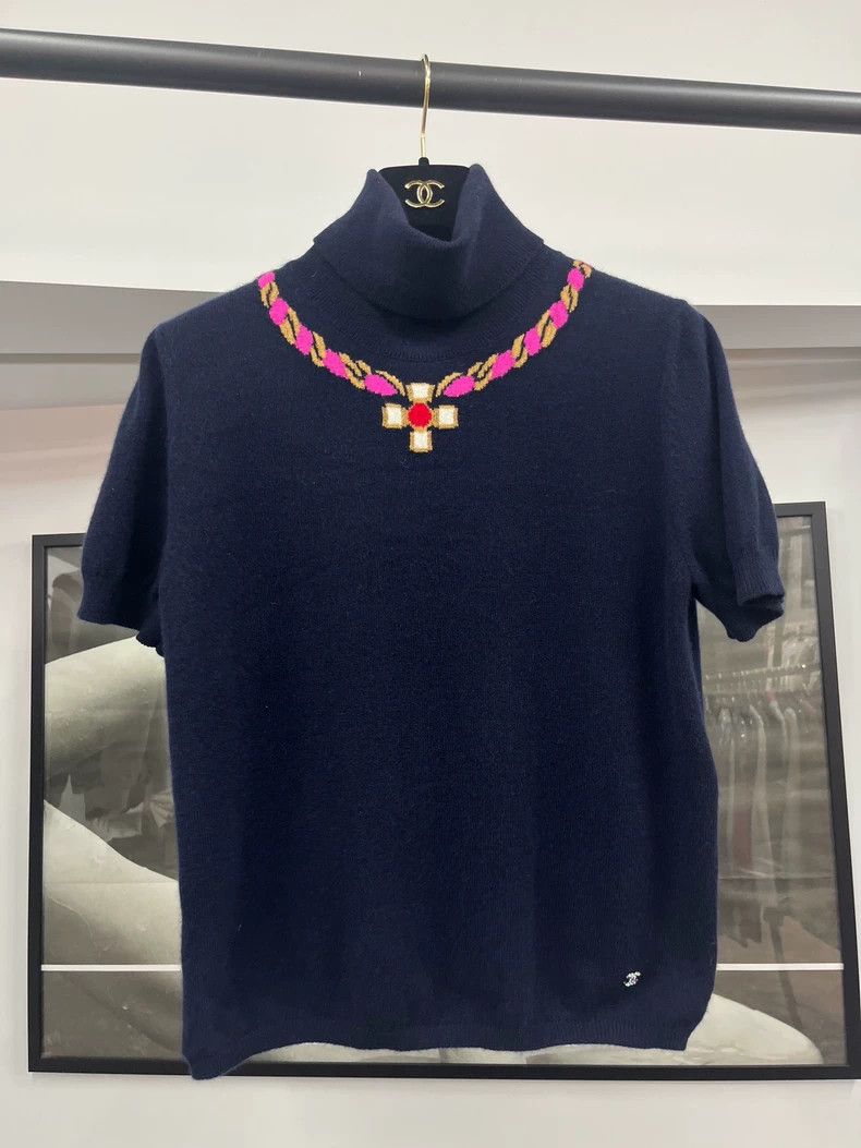 Chanel Chanel Ski Series Cashmere Knitted Short Sleeves Size XS / US 0-2 / IT 36-38 - 1 Thumbnail