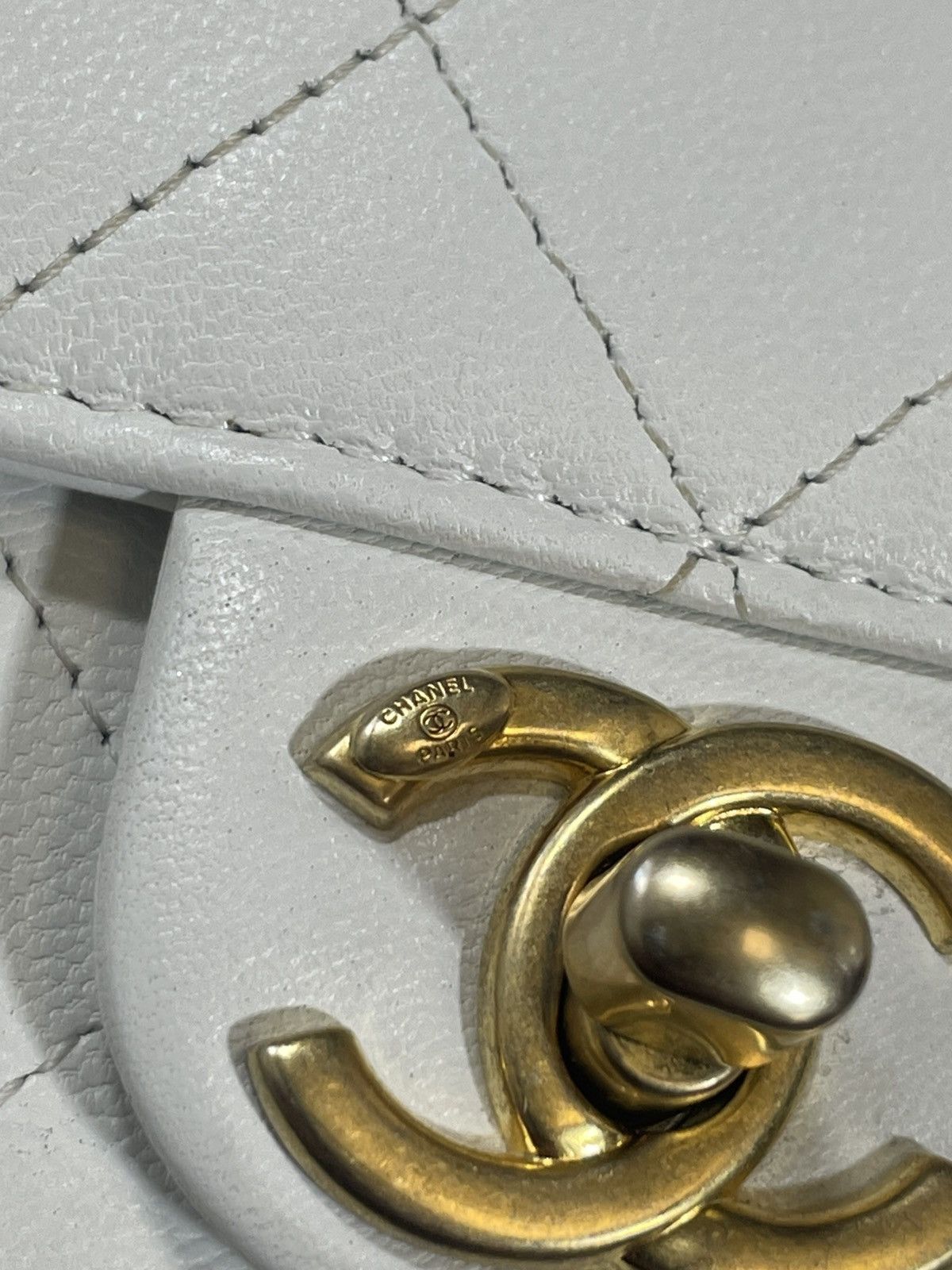 Chanel CHANEL Mini Shoulder Bag, Matelasse, Pearl Chain, Lambskin Size ONE SIZE - 5 Thumbnail