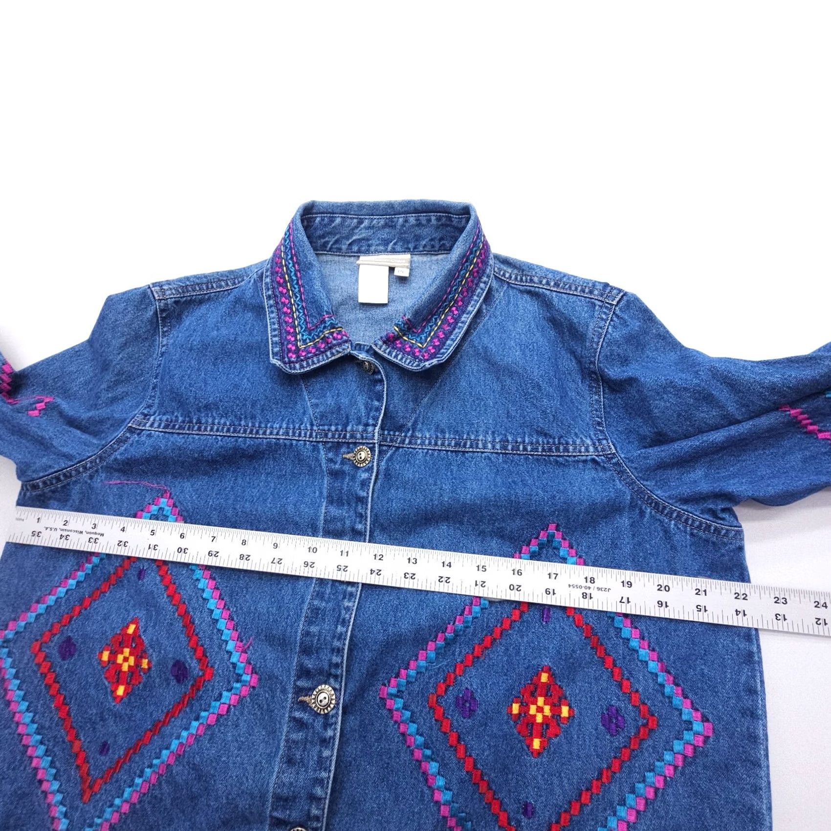 Coldwater Creek VTG Coldwater Creek Embroidered Denim Jacket Southwestern Aztec Tribal Geometric Pattern Blue Women Jacket PL Petite Size Short Sleeve" Size L / US 10 / IT 46 - 7 Thumbnail