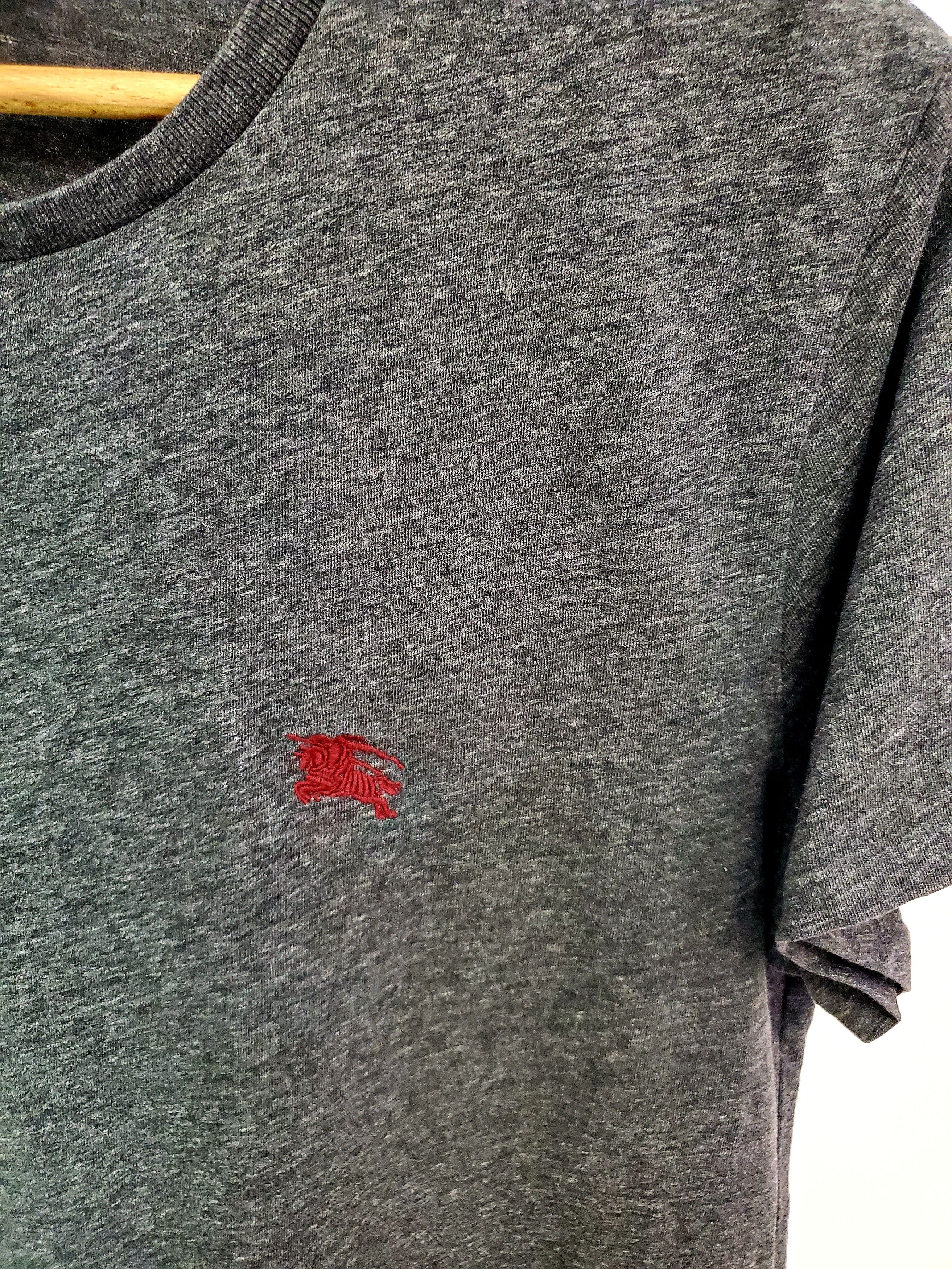 Burberry × Vintage Vintage Burberry Small Logo T-Shirt perfect condition M Size US M / EU 48-50 / 2 - 2 Thumbnail