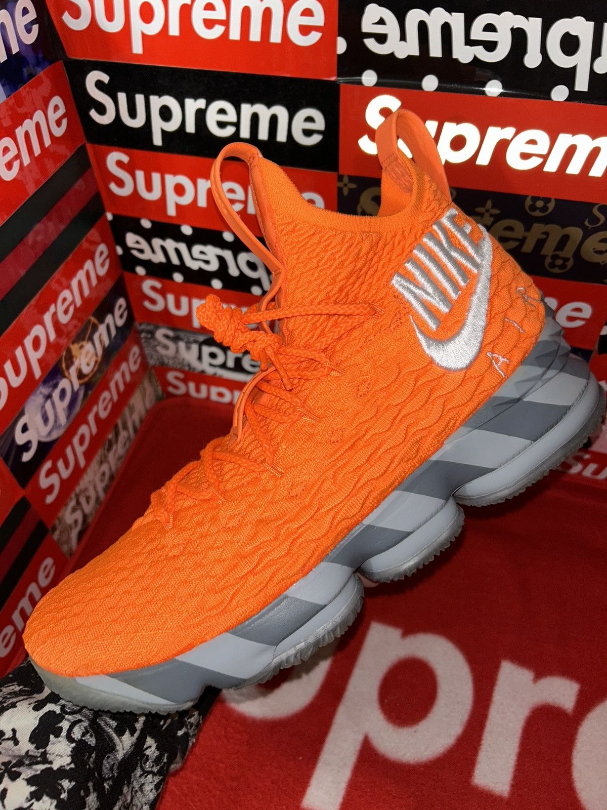 Nike Nike Lebron 15 Orange Box PE AR5125-800 size 12 NEW WITH BOX Size US 12 / EU 45 - 8 Thumbnail