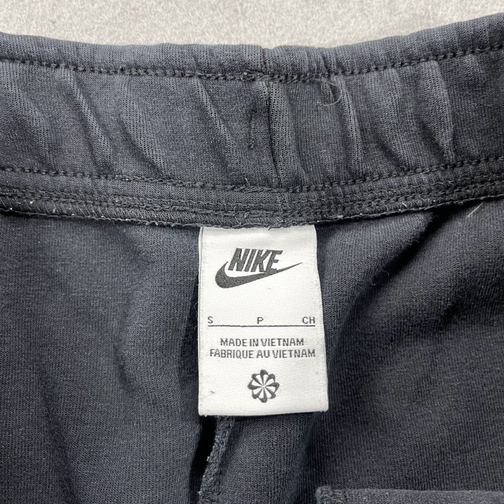 Nike Nike Tech Fleece Joggers Mens Small Black Sweatpants Logo Drawstring NSW Casual Size US 29 - 3 Thumbnail
