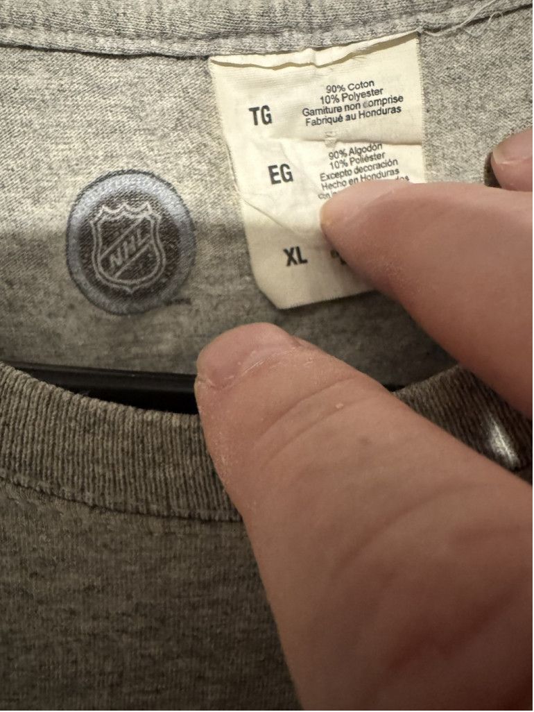 The Unbranded Brand Boston Bruins Zdeno Chara #33 Gray Tee Men's Sz XL Size US XL / EU 56 / 4 - 3 Thumbnail
