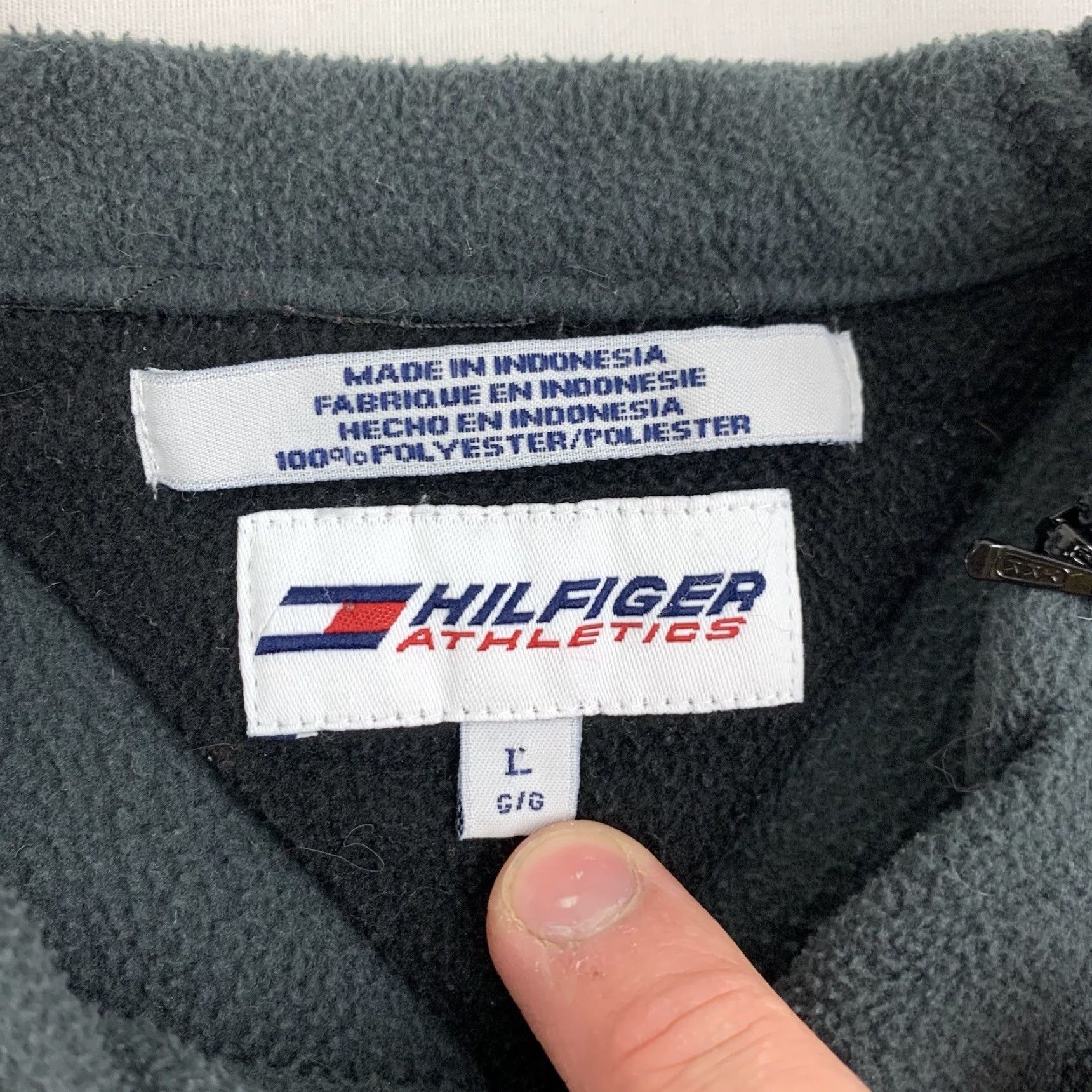 Tommy Hilfiger Vintage Tommy Hilfiger Athletics Fleece Pullover Jacket Adult Large Gray Zip 90s Size US L / EU 52-54 / 3 - 4 Thumbnail