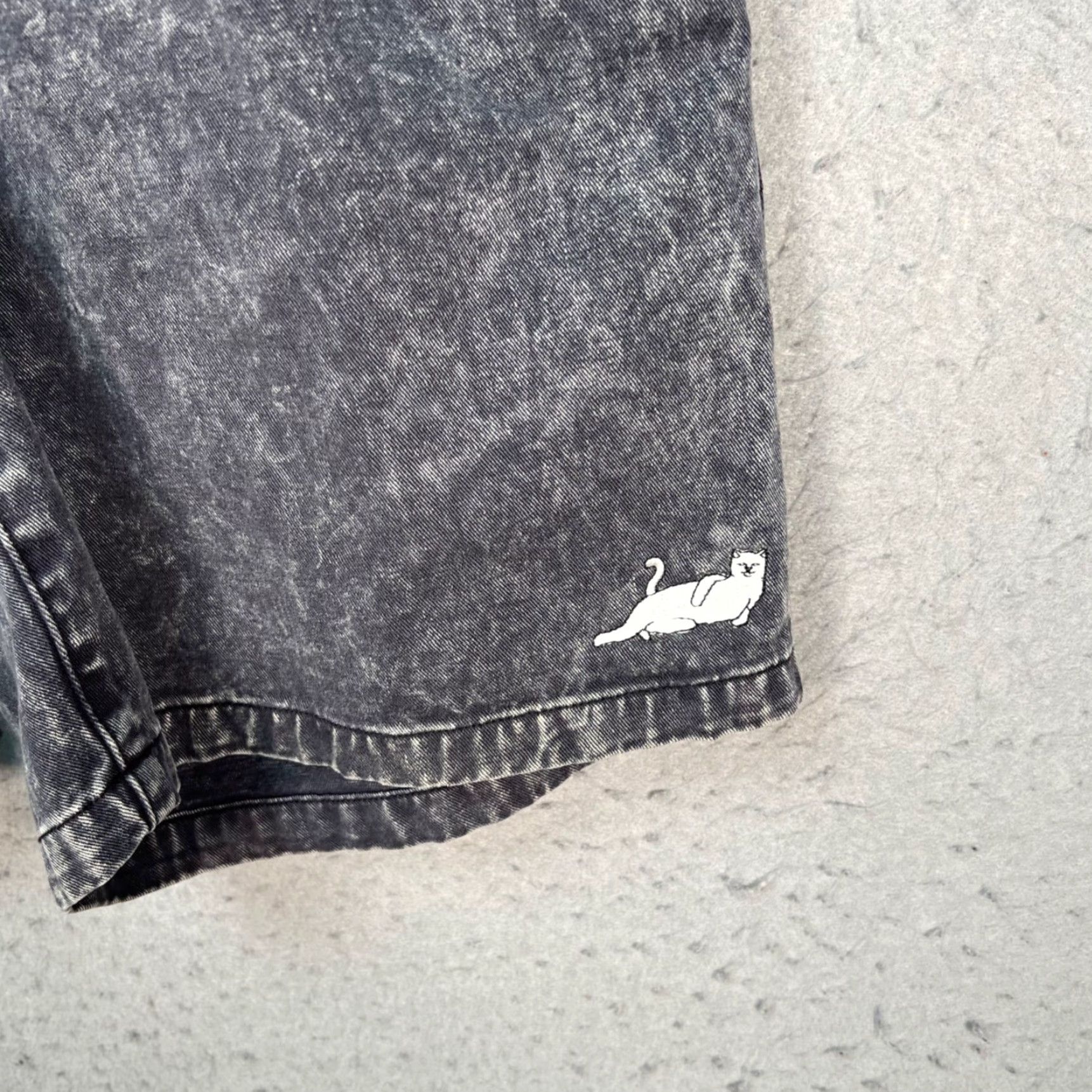 RIPNDIP RIPNDIP Mens Large Acid Wash Black Drawstring Shorts Shirt? Size US 33 - 4 Thumbnail