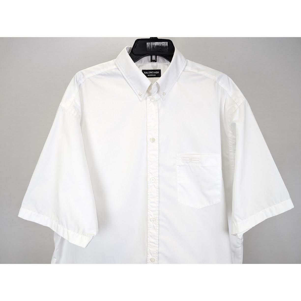 Balenciaga o1rshd1 Q:2 / Technical Poplin S/S Large Fit Shirt in White Size US S / EU 44-46 / 1 - 6 Thumbnail