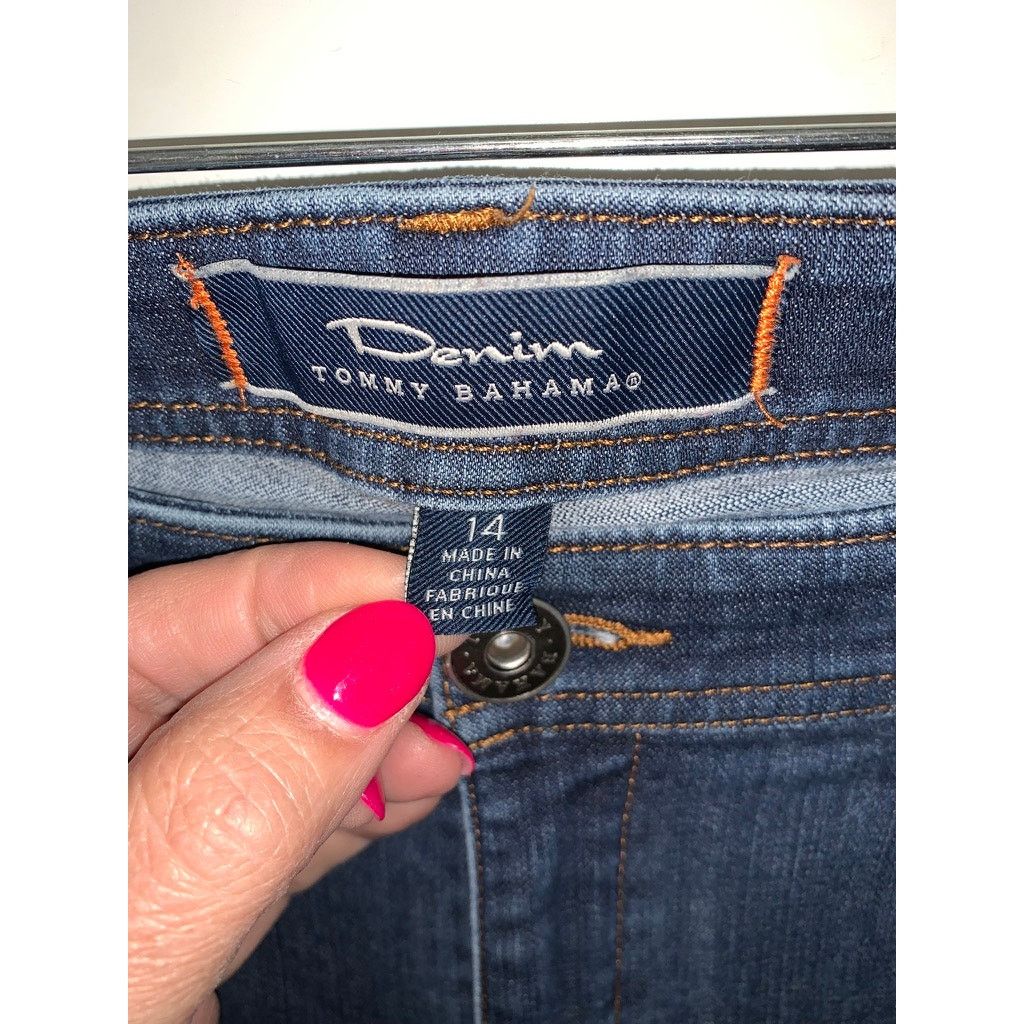 Tommy Bahama Tommy Bahama Women's Bootcut Jeans Size 14 Dark Wash Size 36" / US 14 / IT 50 - 2 Thumbnail