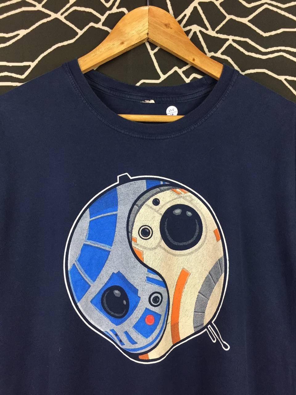 Star Wars × Vintage Star Wars BB-8 & R2-D2 Yin Yang Droid Graphic Movie Tee Size US L / EU 52-54 / 3 - 3 Thumbnail