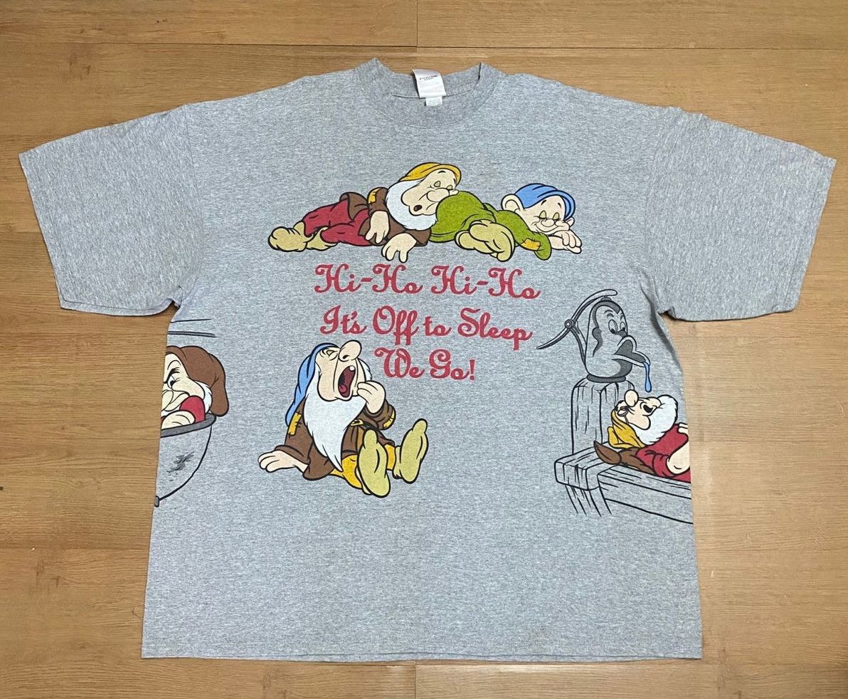 Vintage Vintage 90s The Walt Disney Company Tshirt Size US XXL / EU 58 / 5 - 1 Thumbnail