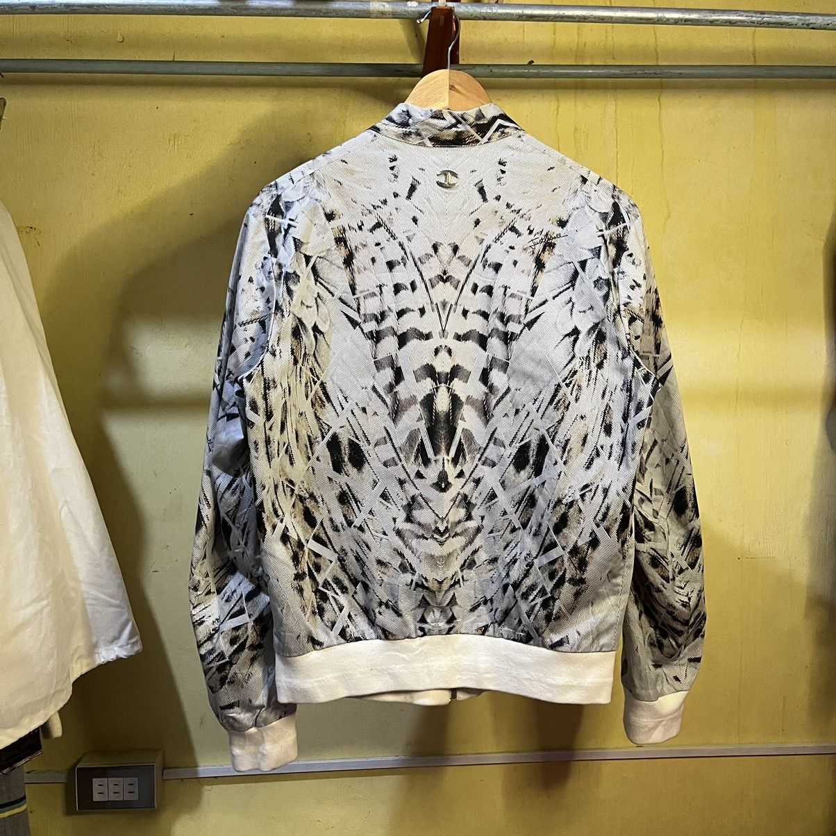 Roberto Cavalli Roberto Cavalli Snake Print Bomber Jacket Size US L / EU 52-54 / 3 - 3 Thumbnail