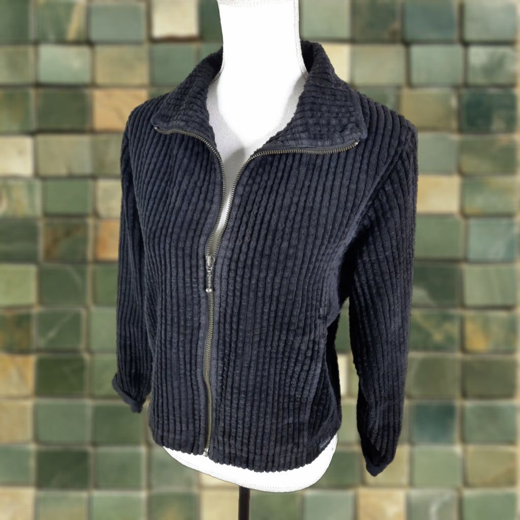 Vintage VINTAGE Woolrich Jacket Full Zip Corduroy Black Small Womens Jacket Cotton 90s USA Winter Fall Button Closure Size S / US 4 / IT 40 - 1 Thumbnail