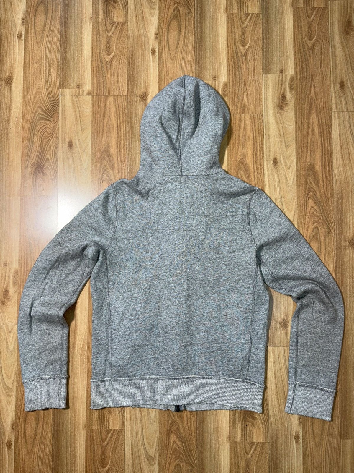 Abercrombie & Fitch Vintage Abercrombie& Fitch Distressed MuscleFit ZipUp Hoodie Size US S / EU 44-46 / 1 - 2 Thumbnail