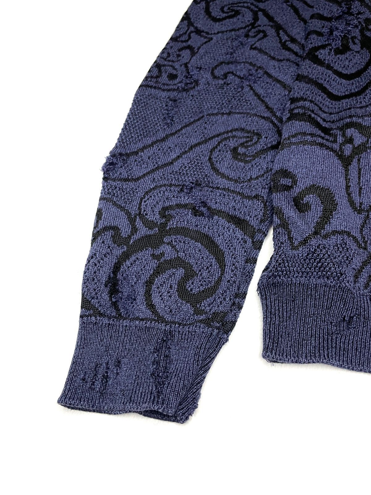 Versace × Versace Jeans Couture Versace Distressed Knitwear Size US XL / EU 56 / 4 - 5 Thumbnail