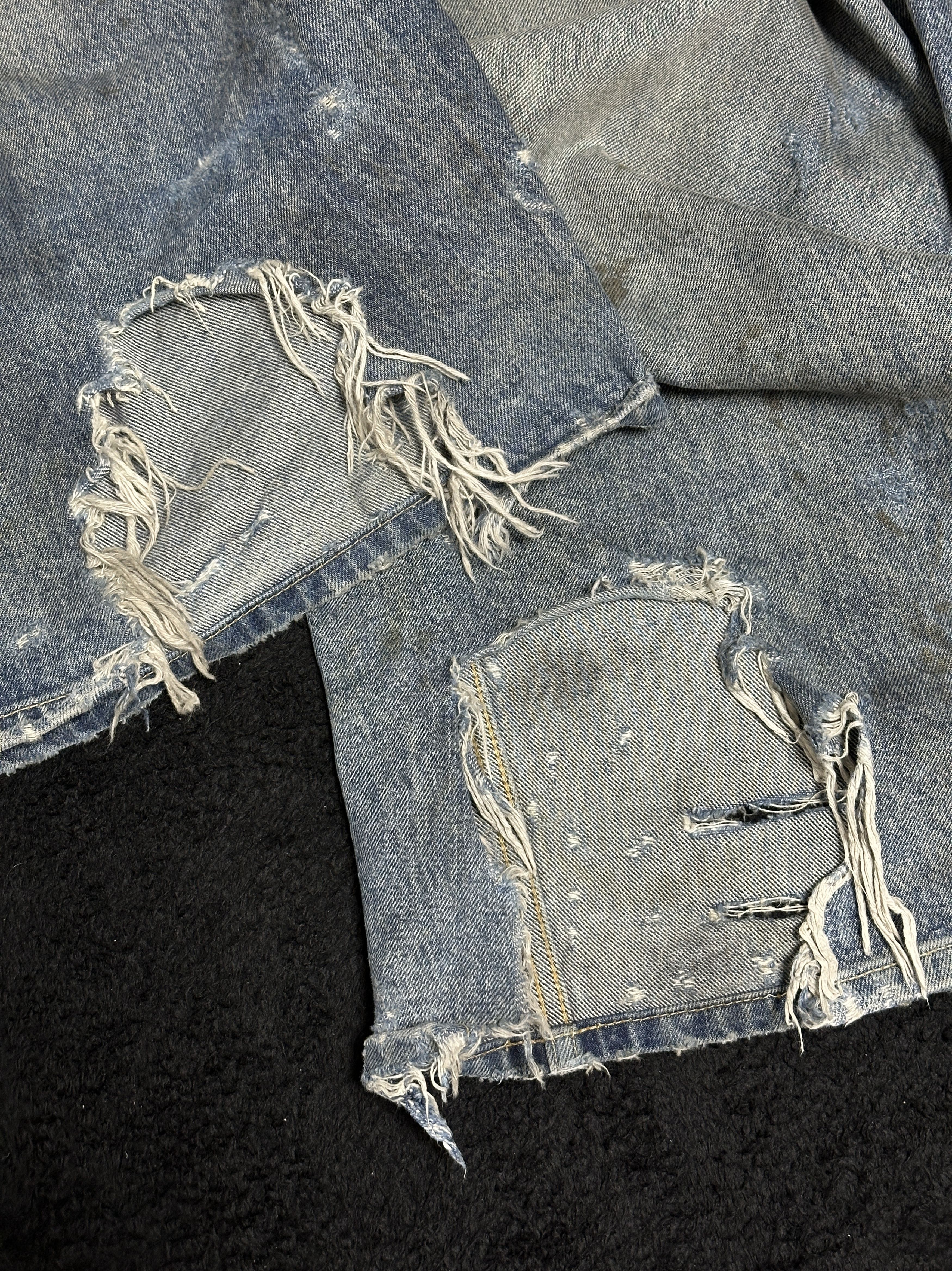 Balenciaga Balenciaga "Mud Show" Distressed Baggy Jeans Size US 32 / EU 48 - 9 Thumbnail