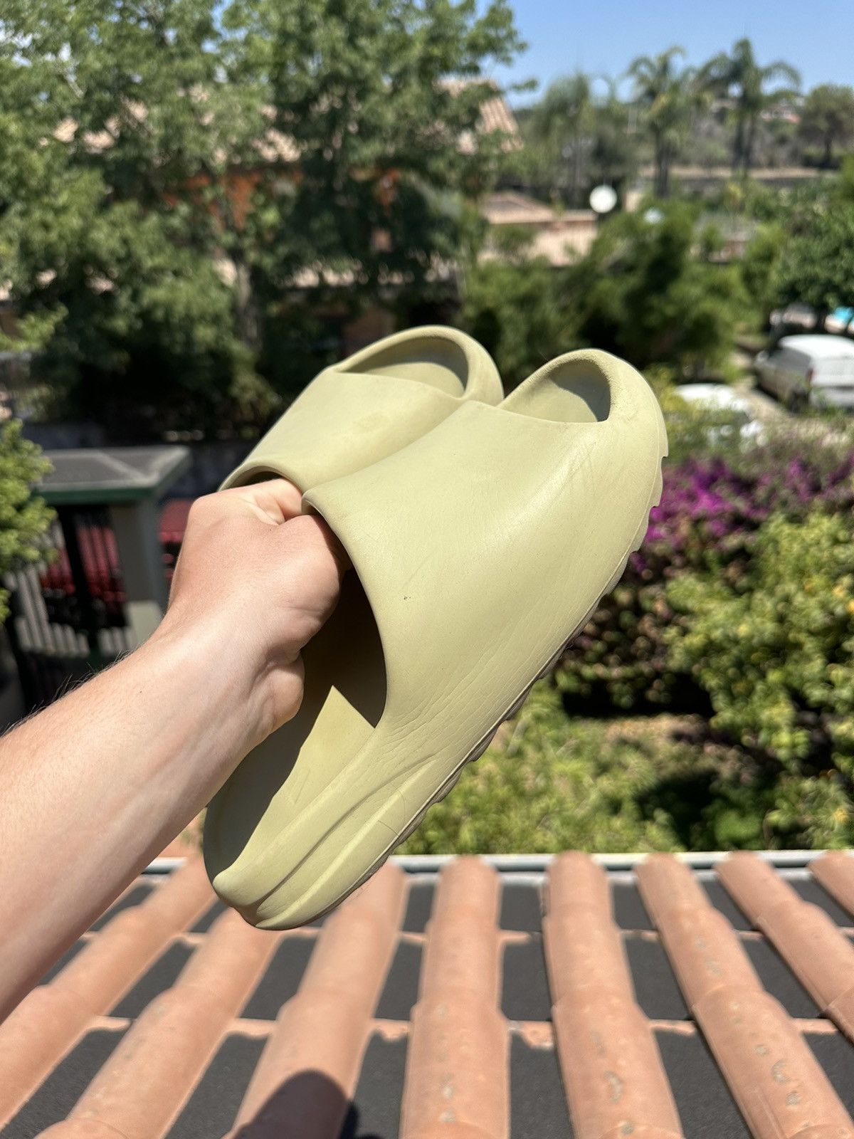 Yeezy Yeezy Slide ‘Resin’ Size US 8 / EU 41 - 6 Thumbnail