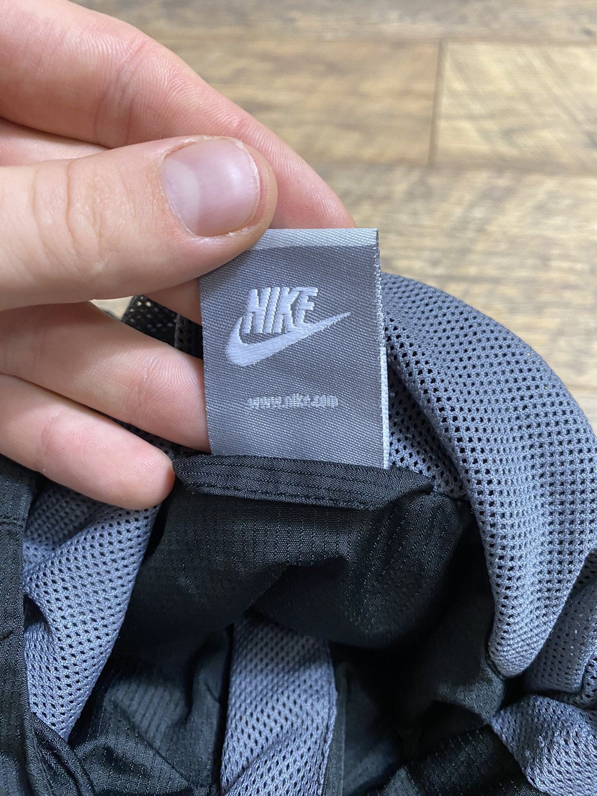 Nike Nike MAX LTD Windbreaker Jacket (Size L) Size US L / EU 52-54 / 3 - 13 Thumbnail