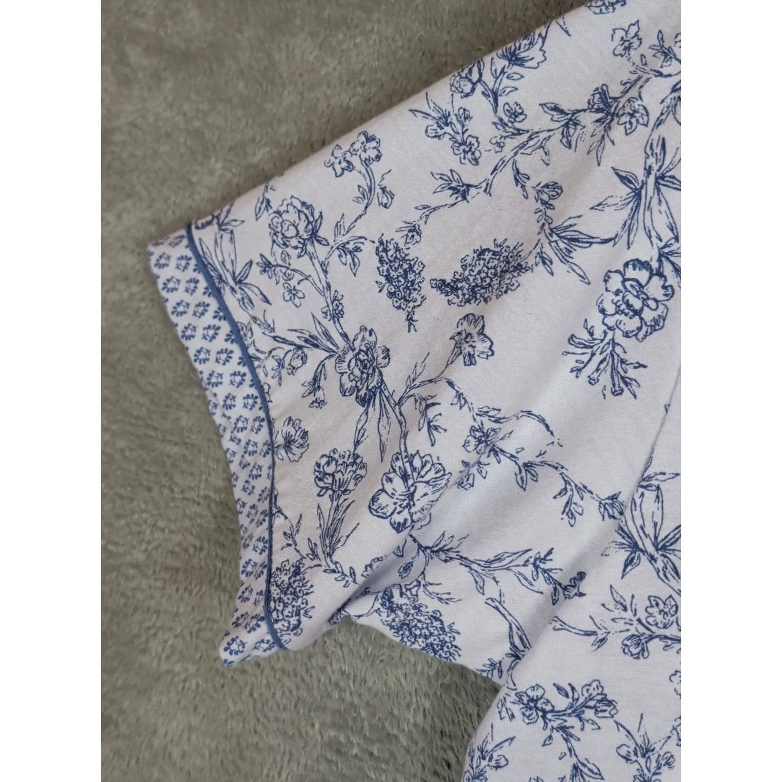 Laura Ashley Laura Ashley Women XL Blue Toile Floral Pajama Set Size ONE SIZE - 4 Thumbnail