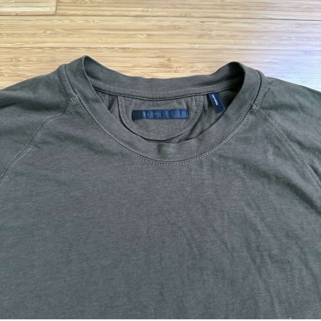 Helmut Lang Helmut Lang Double Layer Sleeve Tee Size Small Size US S / EU 44-46 / 1 - 3 Thumbnail
