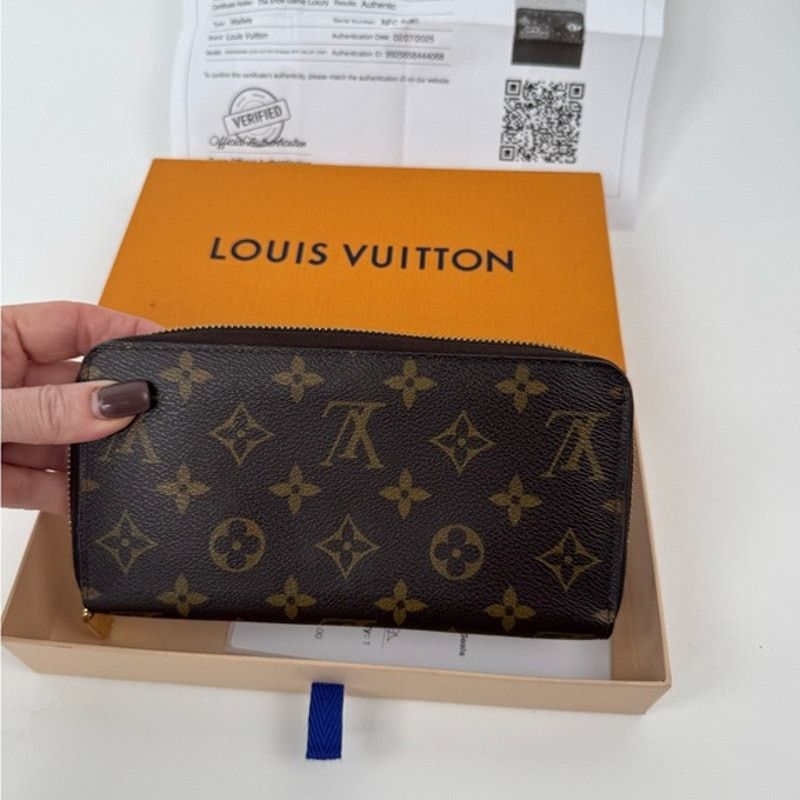 Louis Vuitton Louis Vuitton Vivienne Roller Coaster Long Zippy Wallet Size ONE SIZE - 2 Thumbnail