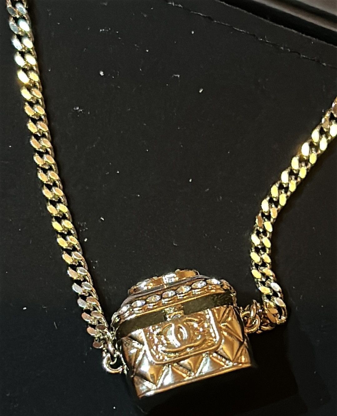 Chanel CHANEL Pink Resin Crystal CC Cuboid Openable Box Necklace Size ONE SIZE - 10 Thumbnail