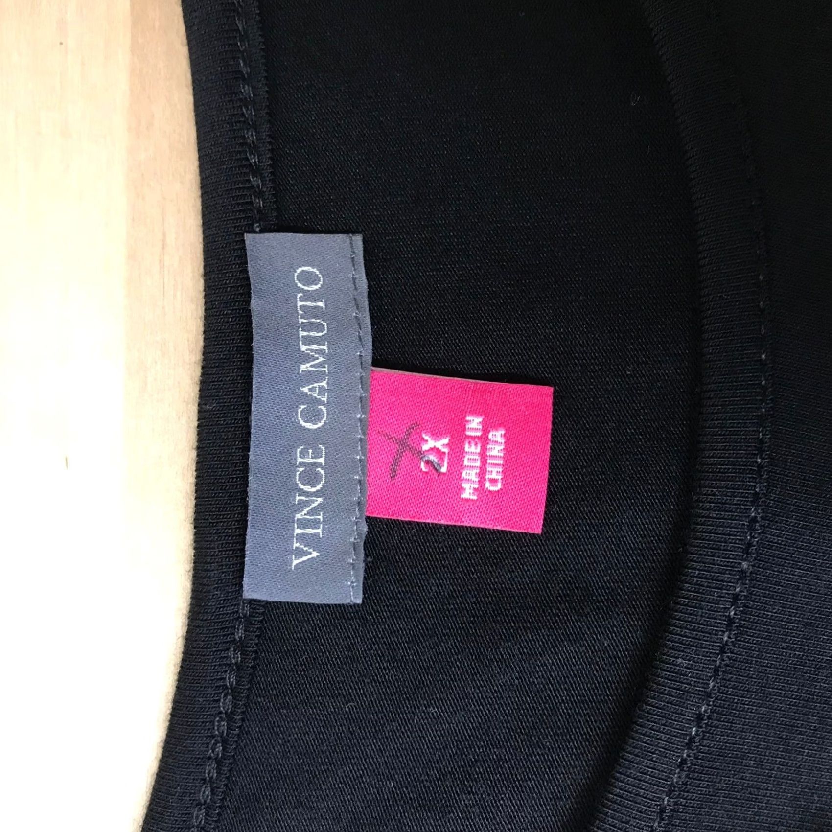 Vince Camuto Vince Camuto Black Long Sleeve Tunic Top Womens Plus Size 2X - Round Neck, Flared Sleeve, Pockets, Lightweight Knit, Pullover, Casual, 2X Women’s Size Size XXL / US 16-18 / IT 52-54 - 7 Thumbnail