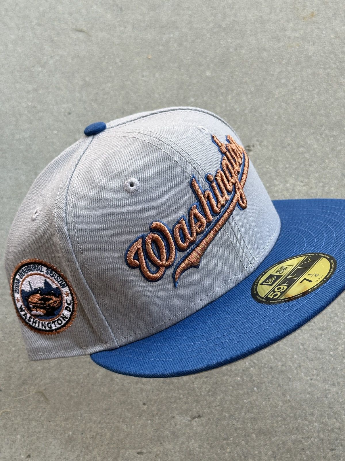 MLB × New Era Washington Nationals Script Two Tone Fitted Hat 7 1/4 Size ONE SIZE - 1 Thumbnail