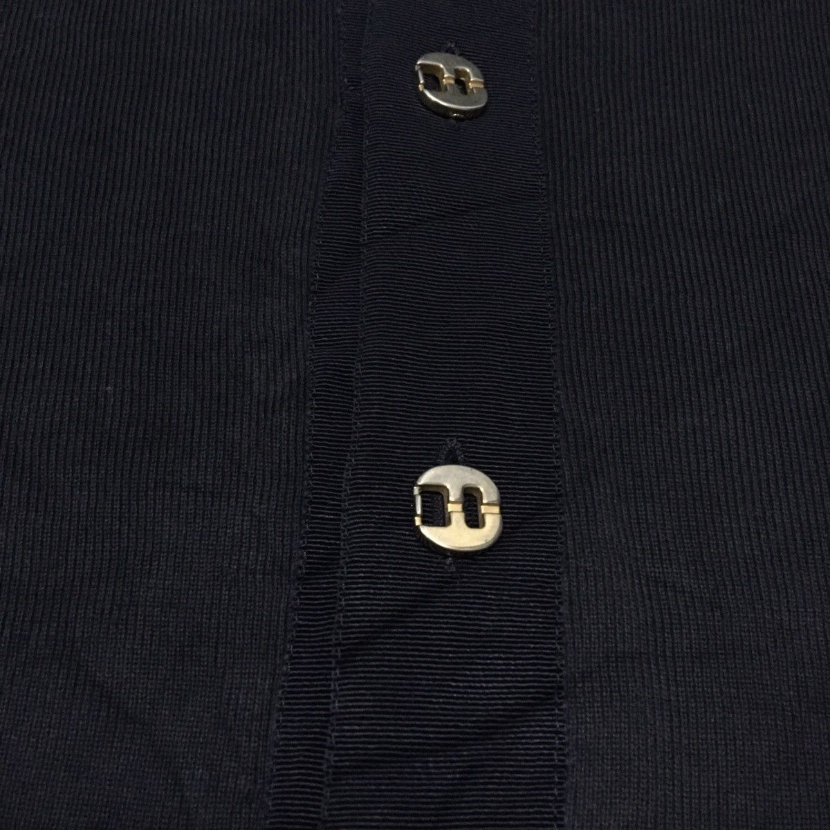 Salvatore Ferragamo SALVATORE FERRAGAMO Button Up Plain Cardigan Size M / US 6-8 / IT 42-44 - 7 Thumbnail