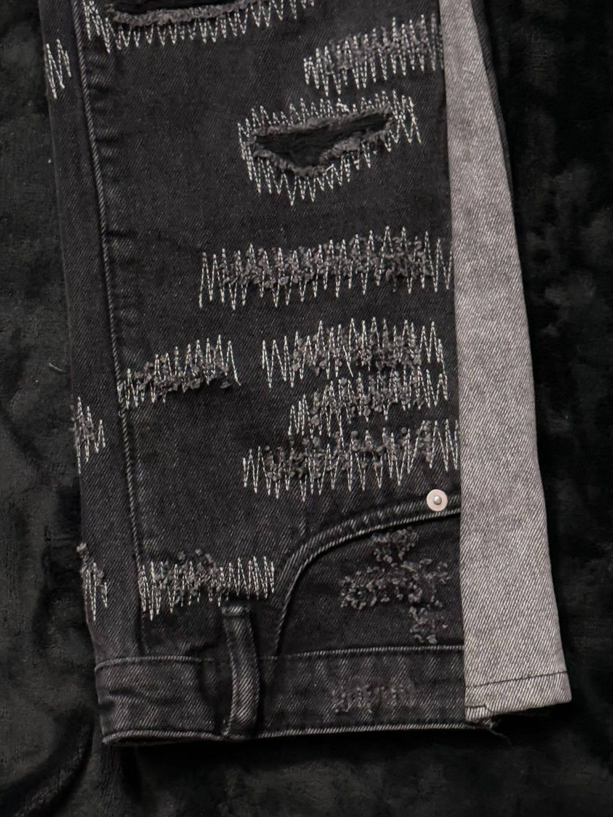 Other Black distressed denim 1:1 pair Size US 31 - 3 Thumbnail
