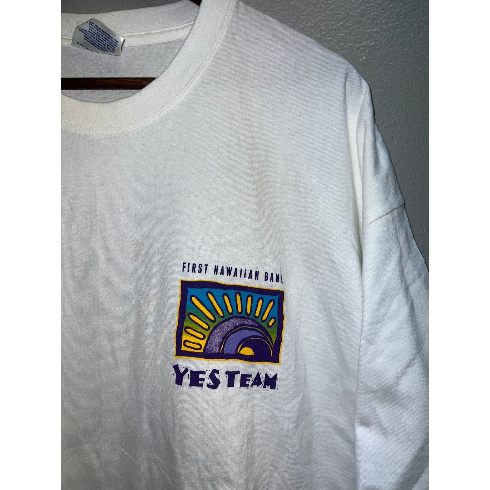 Hanes Vintage Hawaii Bank Shirt First Hawaiian Banking Tee 90s 2X Size US XXL / EU 58 / 5 - 3 Thumbnail