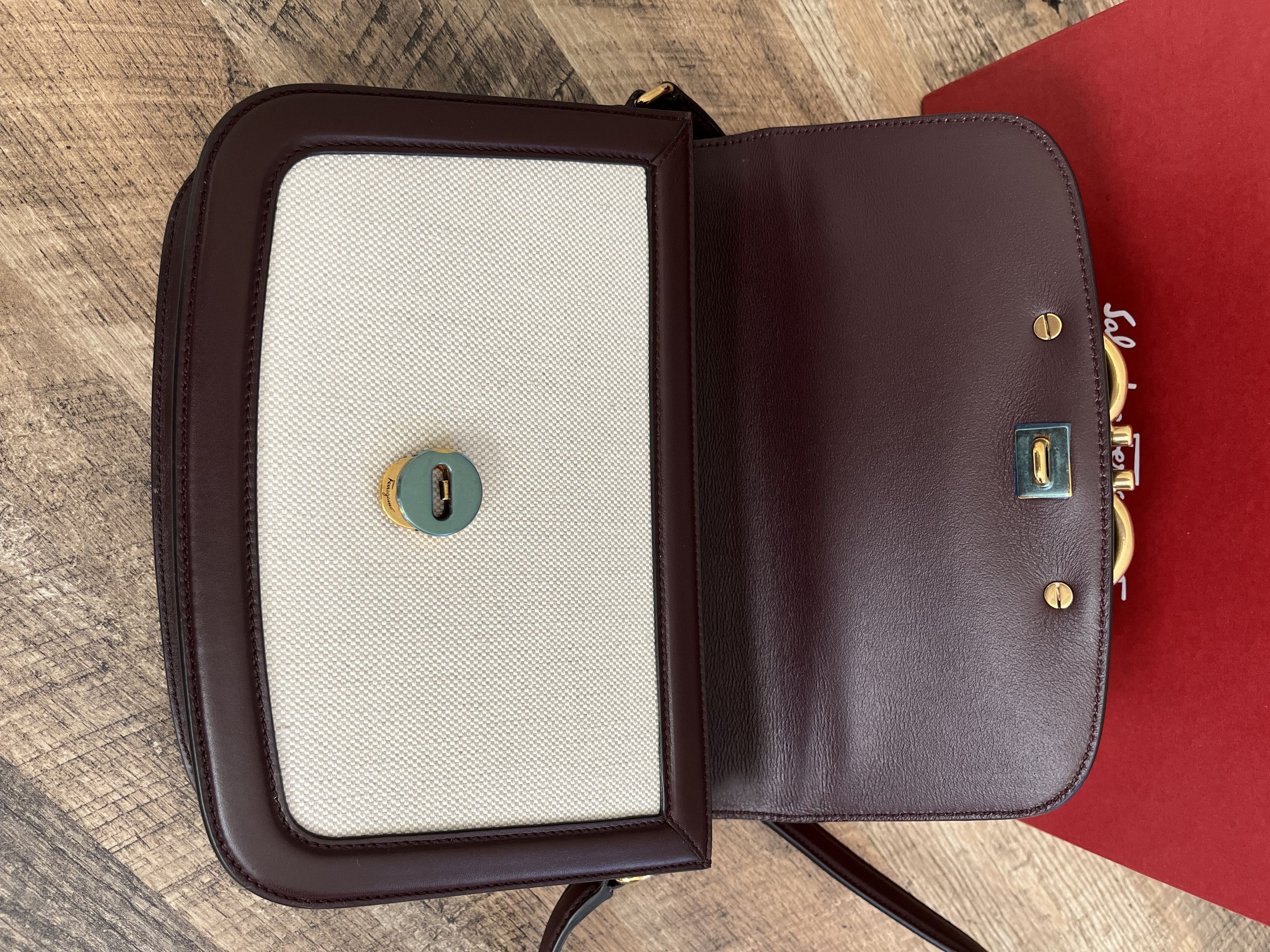 Salvatore Ferragamo Trapezio Leather and Linen Crossbody Bag Size ONE SIZE - 7 Thumbnail