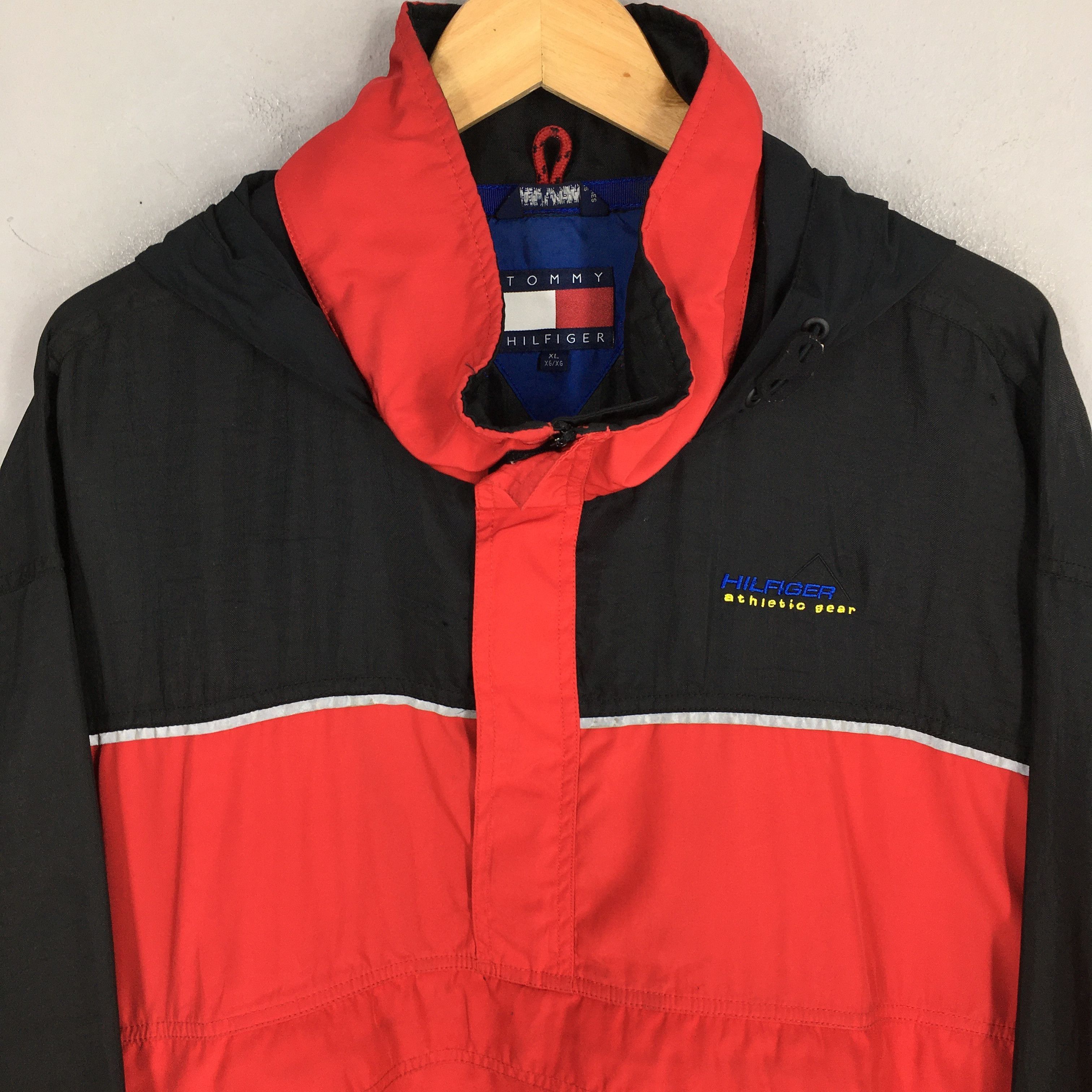 Tommy Hilfiger Vintage Tommy Hilfiger Red Hoodie Zipper Jacket XLarge Size US XL / EU 56 / 4 - 2 Thumbnail