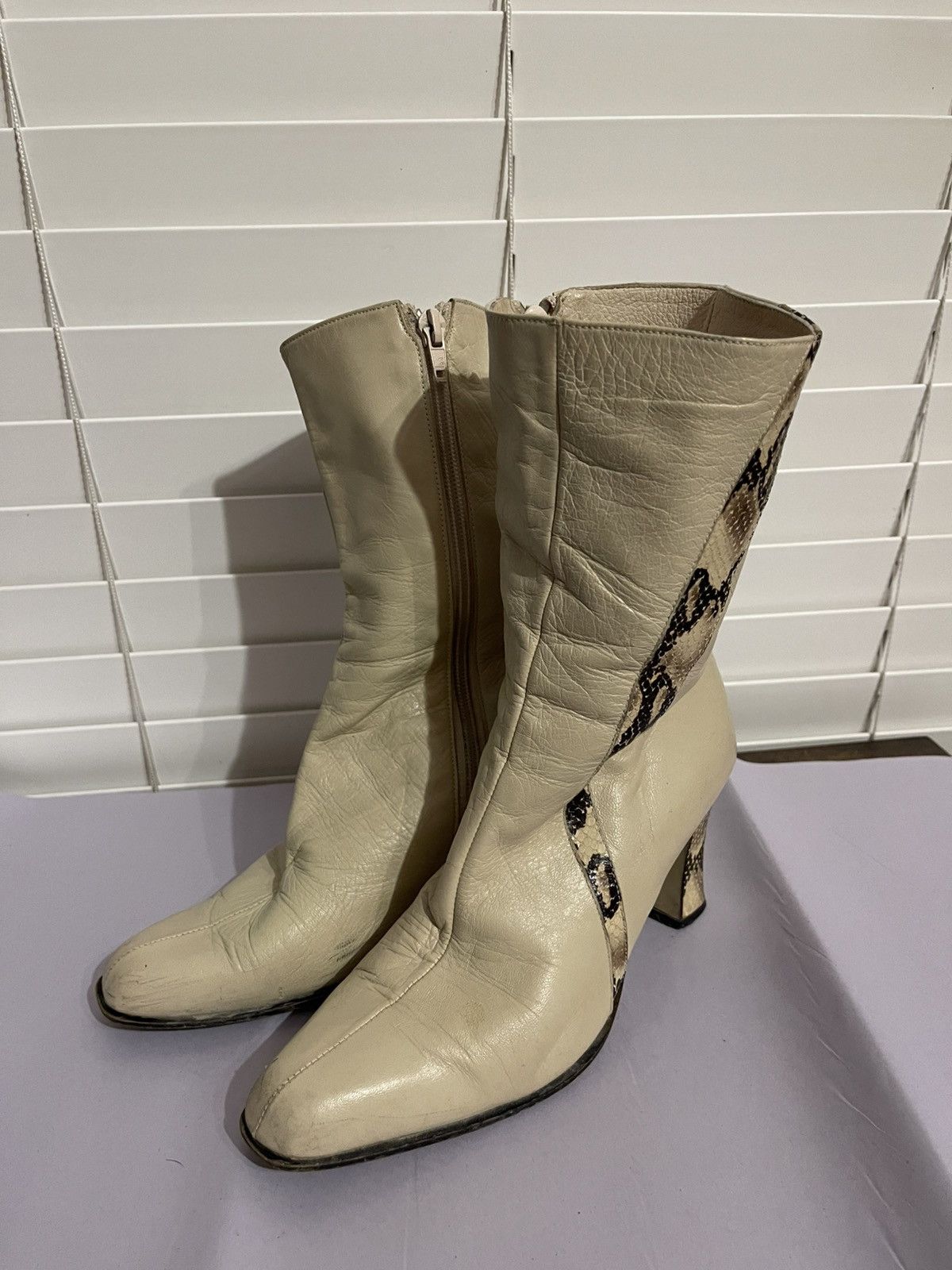 Vintage Bellini Cream And Brown Heeled Boots With Sleek Sihouette Size US 7 / IT 37 - 1 Thumbnail