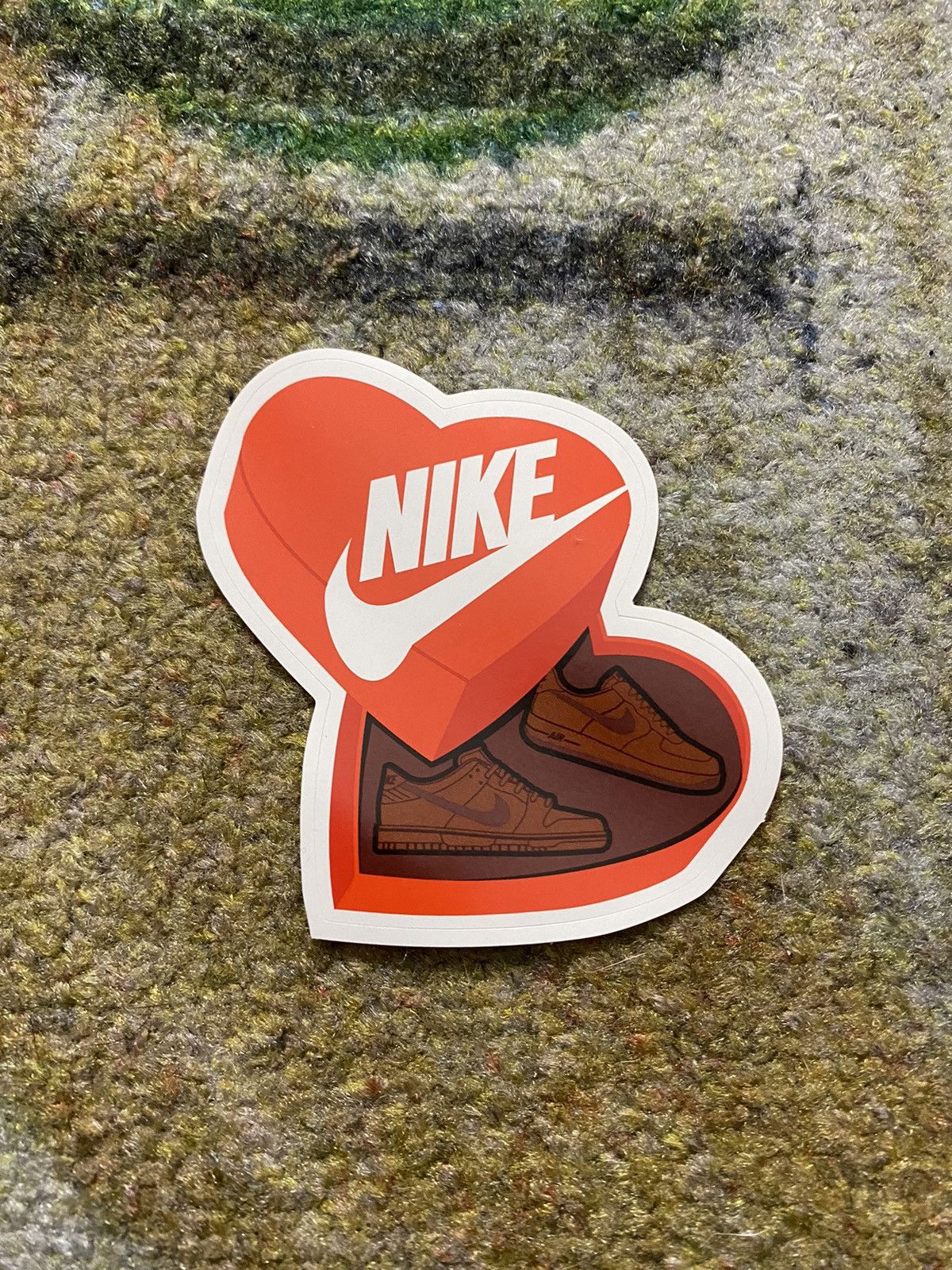 Nike Nike Valentine’s Day Sticker 2024 (100% from Nike) Size ONE SIZE - 1 Preview