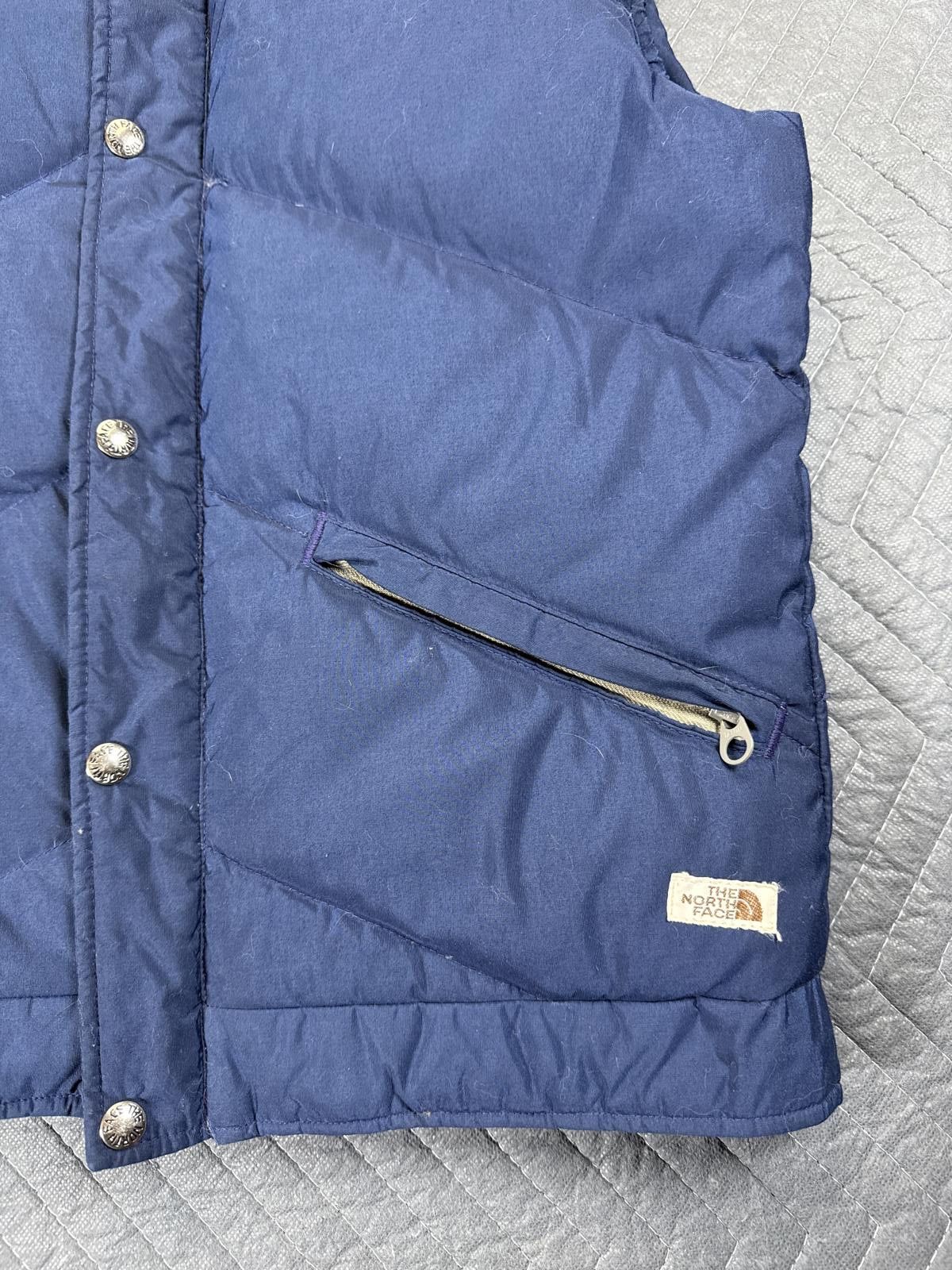The North Face Vintage The North Face Down Puffer Vest Men’s M USA Made Size US M / EU 48-50 / 2 - 2 Thumbnail