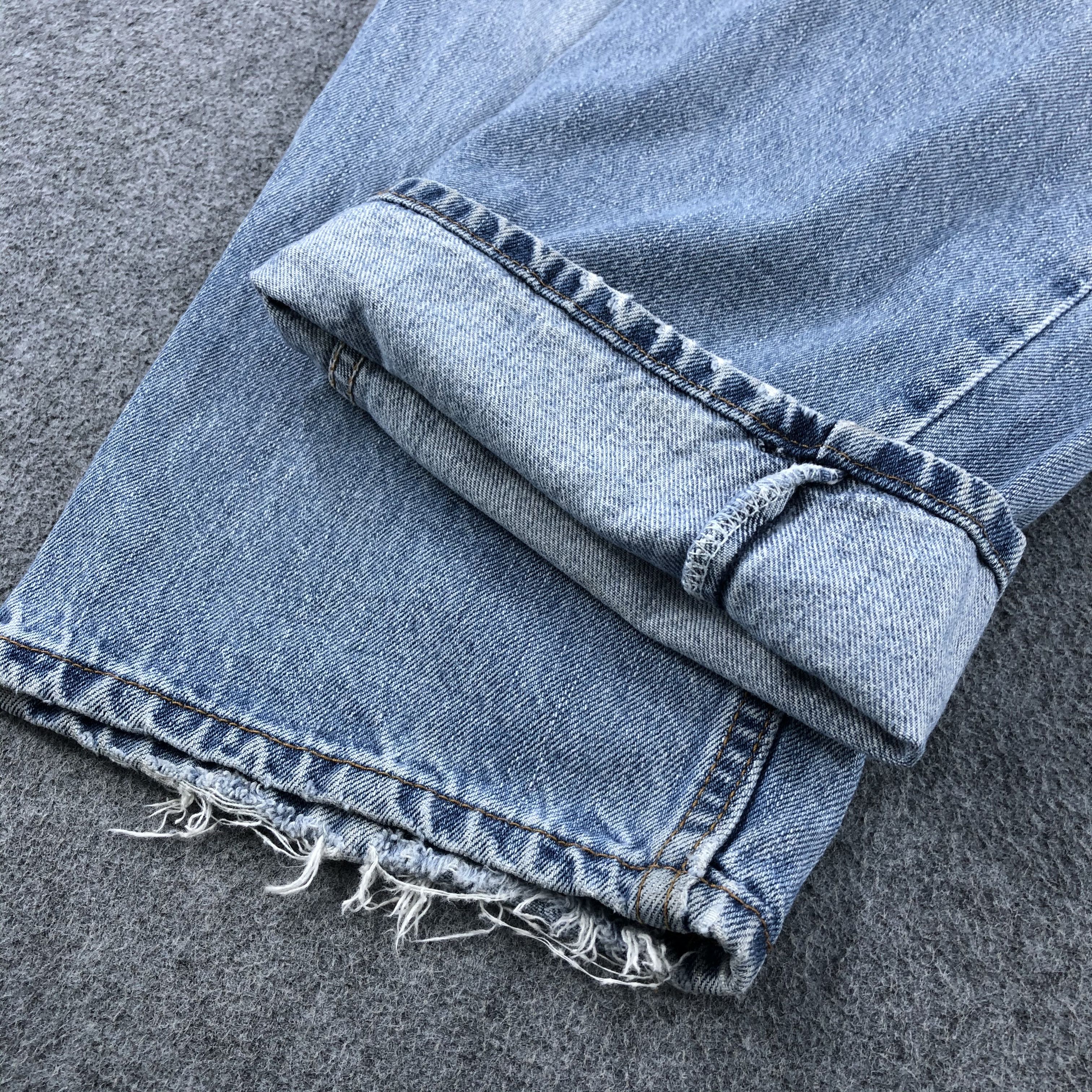 Levi's × Vintage Vintage Light Wash Levis 550 Jeans-JM1848 Size US 37 - 7 Thumbnail