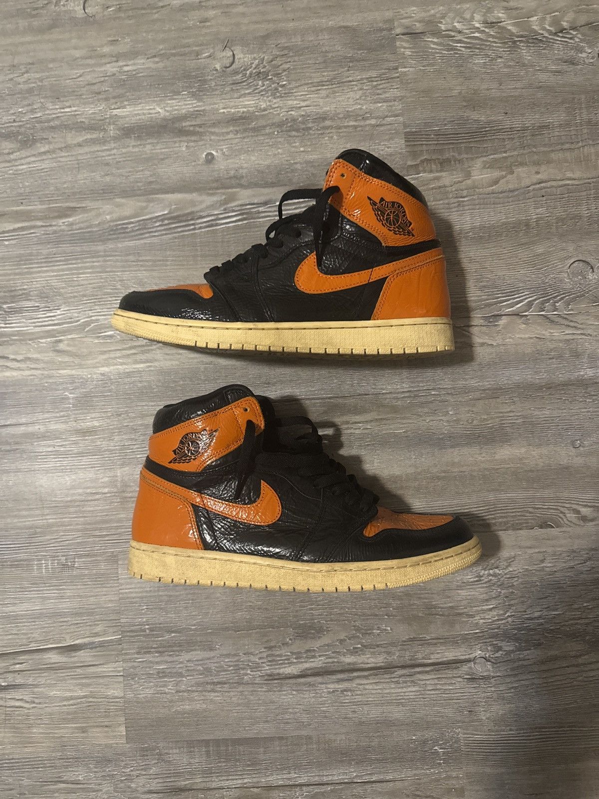 Nike 2019 Shattered Blackboard Jordan 1s Size US 11 / EU 44 - 1 Thumbnail