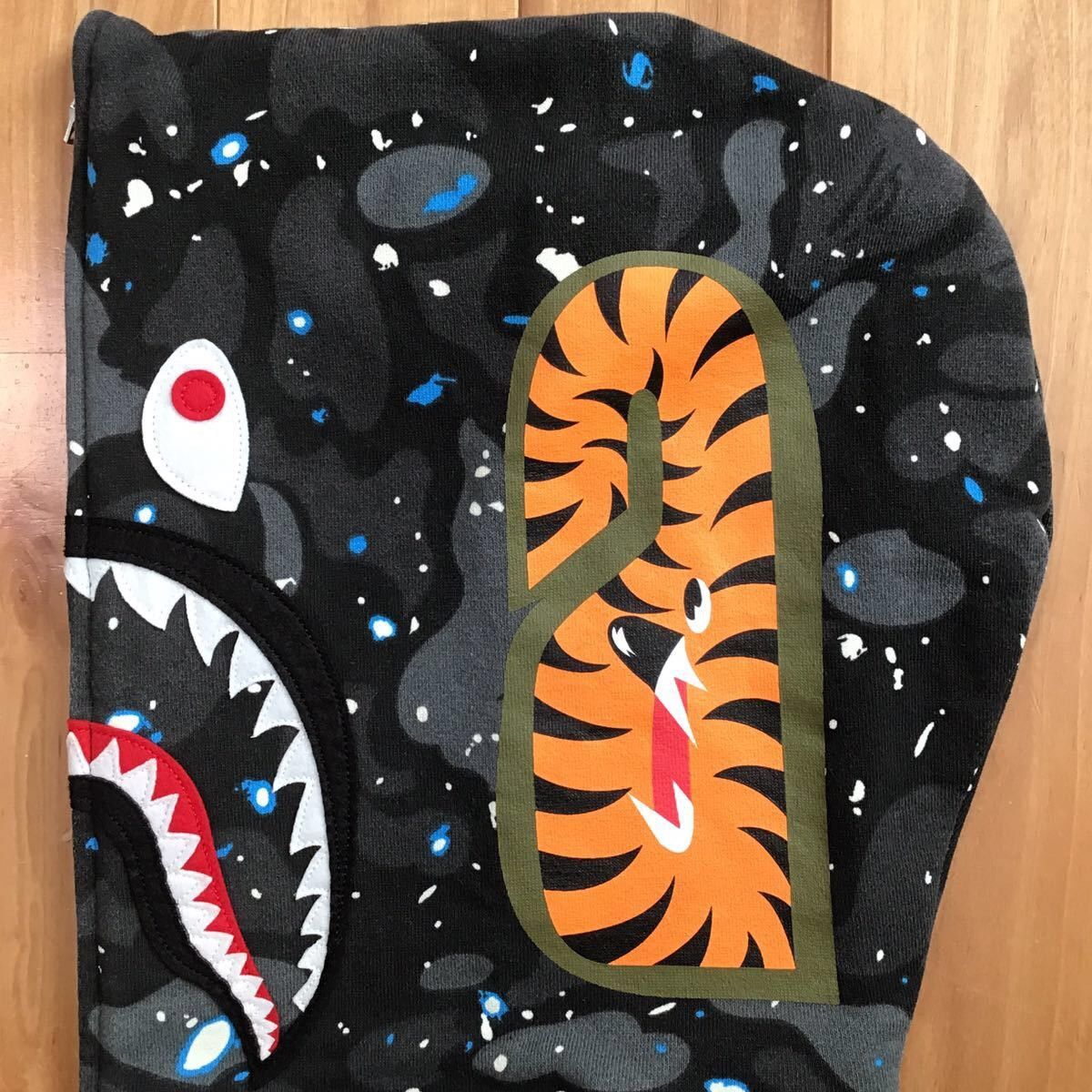 Bape 💫Glow in the dark💫 Space camo shark full zip hoodie APE Size US S / EU 44-46 / 1 - 5 Thumbnail