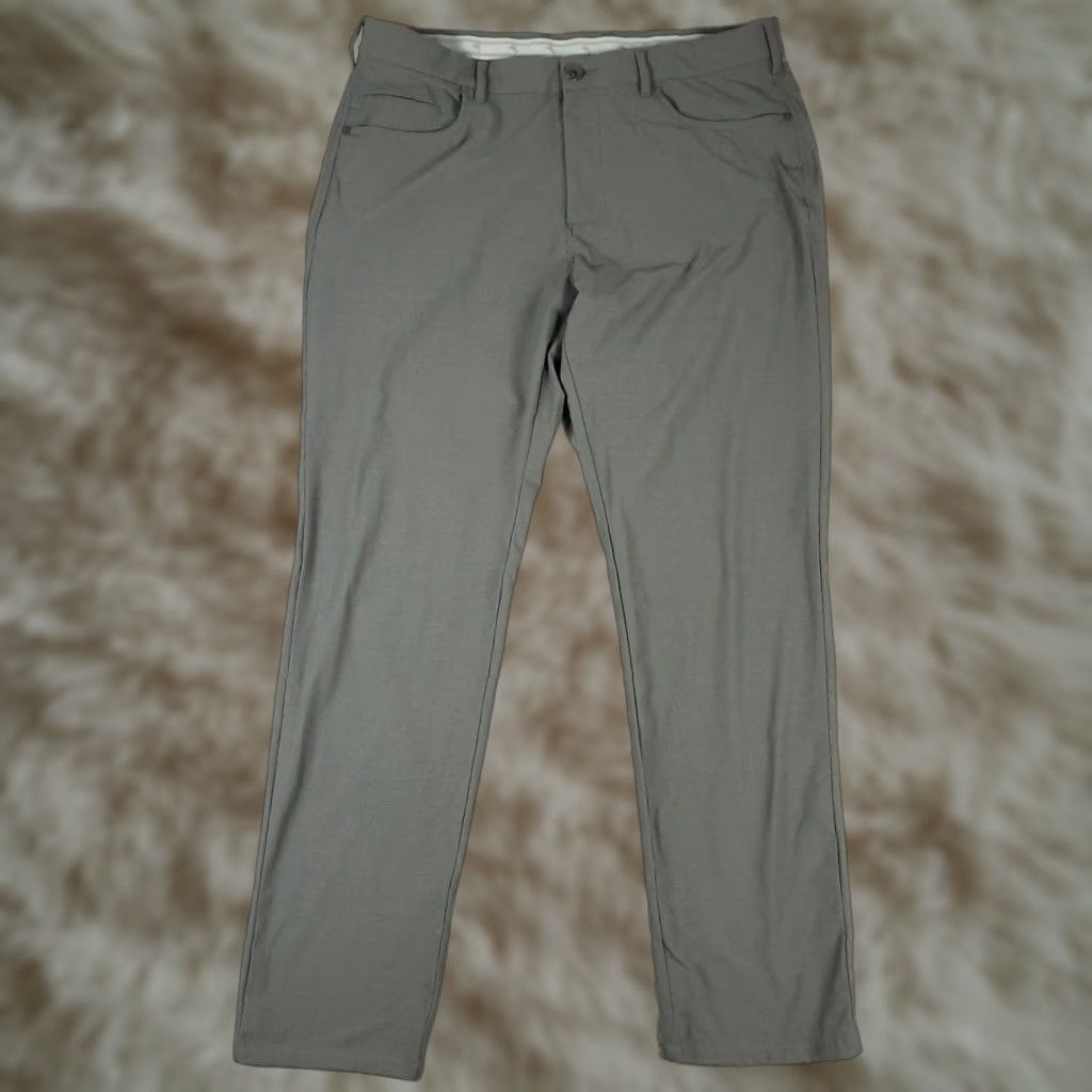 Tommy Bahama Tommy Bahama Pants Mens 36x32 Gray Nylon Stretch Flat Front Chino Trousers Size US 36 / EU 52 - 1 Thumbnail