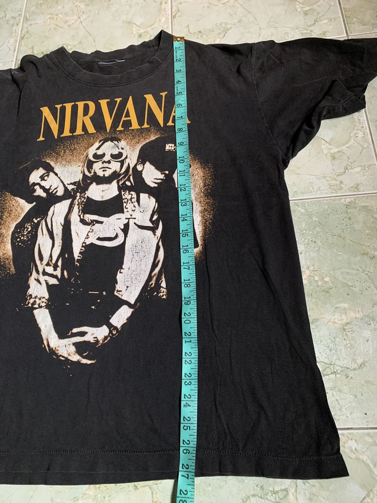Band Tees Vintage DISTRESSED NIRVANA T-shirt Size US L / EU 52-54 / 3 - 12 Thumbnail
