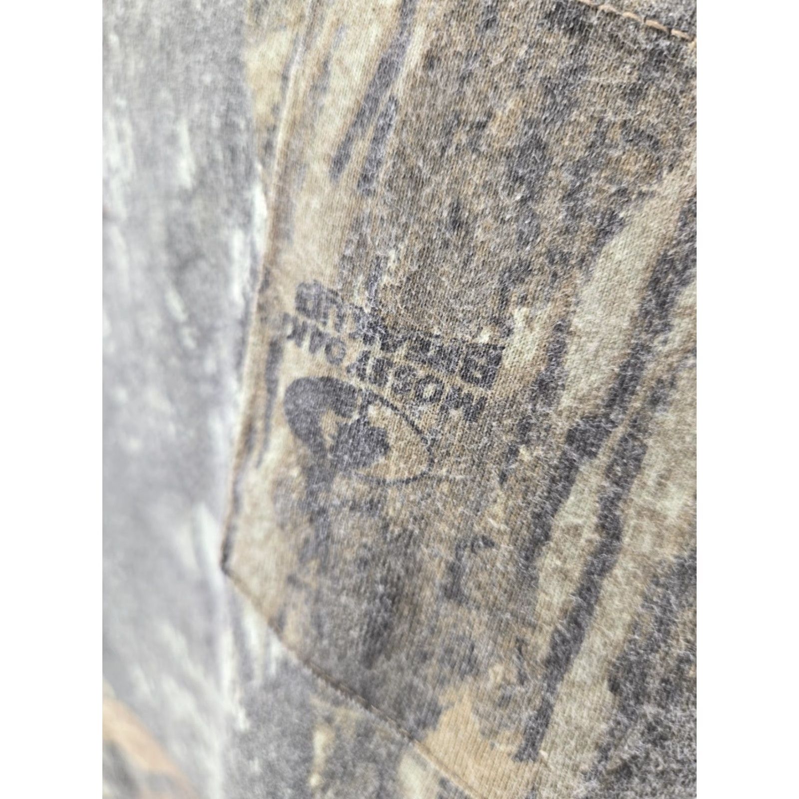 Jerzees VINTAGE Jerzees Outdoors Camo Shirt 2XL Long Sleeve Mossy Oak Breakup Pocket Mens Shirt Size US XXL / EU 58 / 5 - 6 Thumbnail
