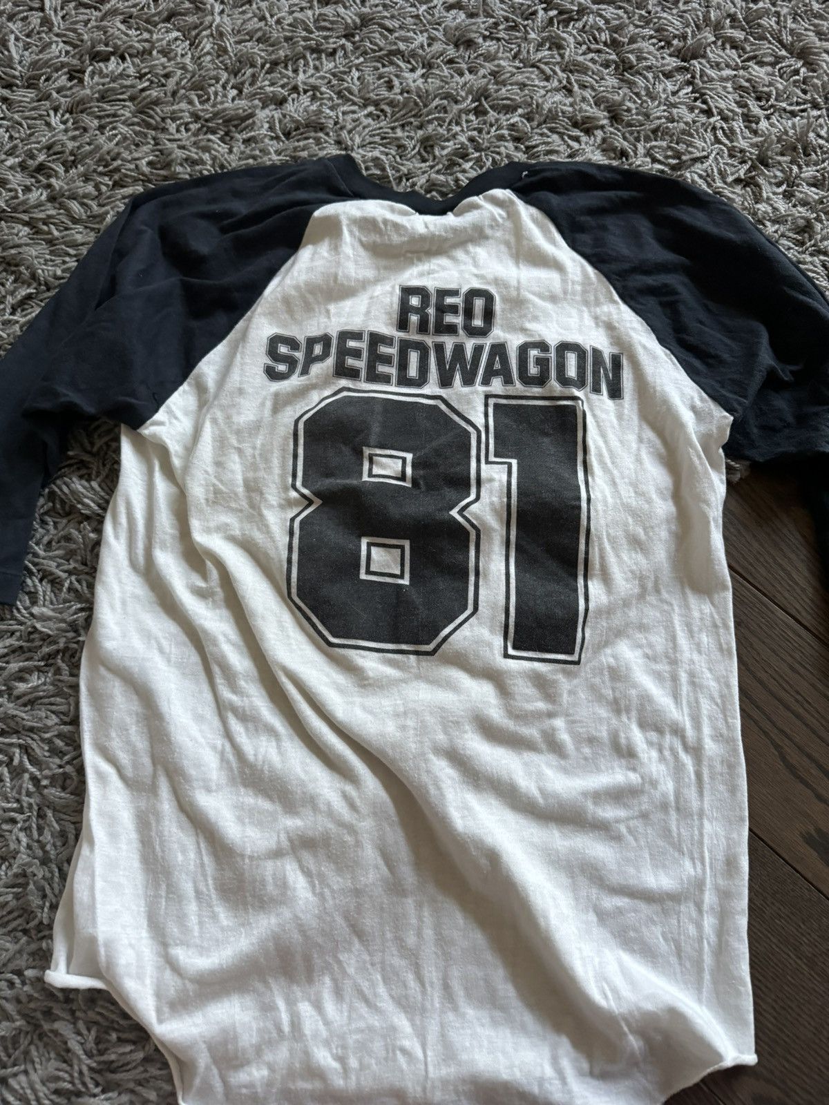 Band Tees Reo Speedwagon 1981 Concert Tee Size US L / EU 52-54 / 3 - 5 Thumbnail