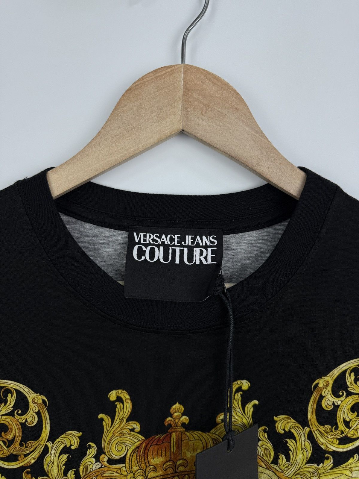 Versace Jeans Couture 🇮🇹❗️NEW Versace Jeans Couture Baroque Barocco Print T-Shirt Size US L / EU 52-54 / 3 - 8 Thumbnail