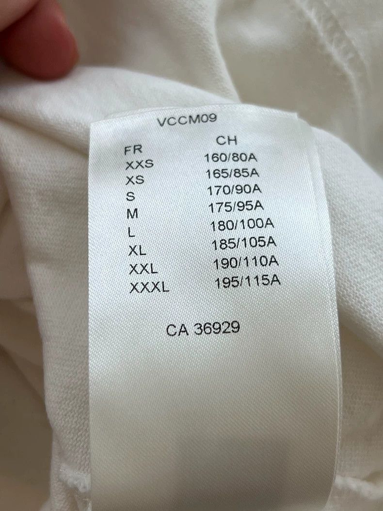 Louis Vuitton Louis Vuitton Colored letter logo printed short sleeves Size US M / EU 48-50 / 2 - 7 Thumbnail