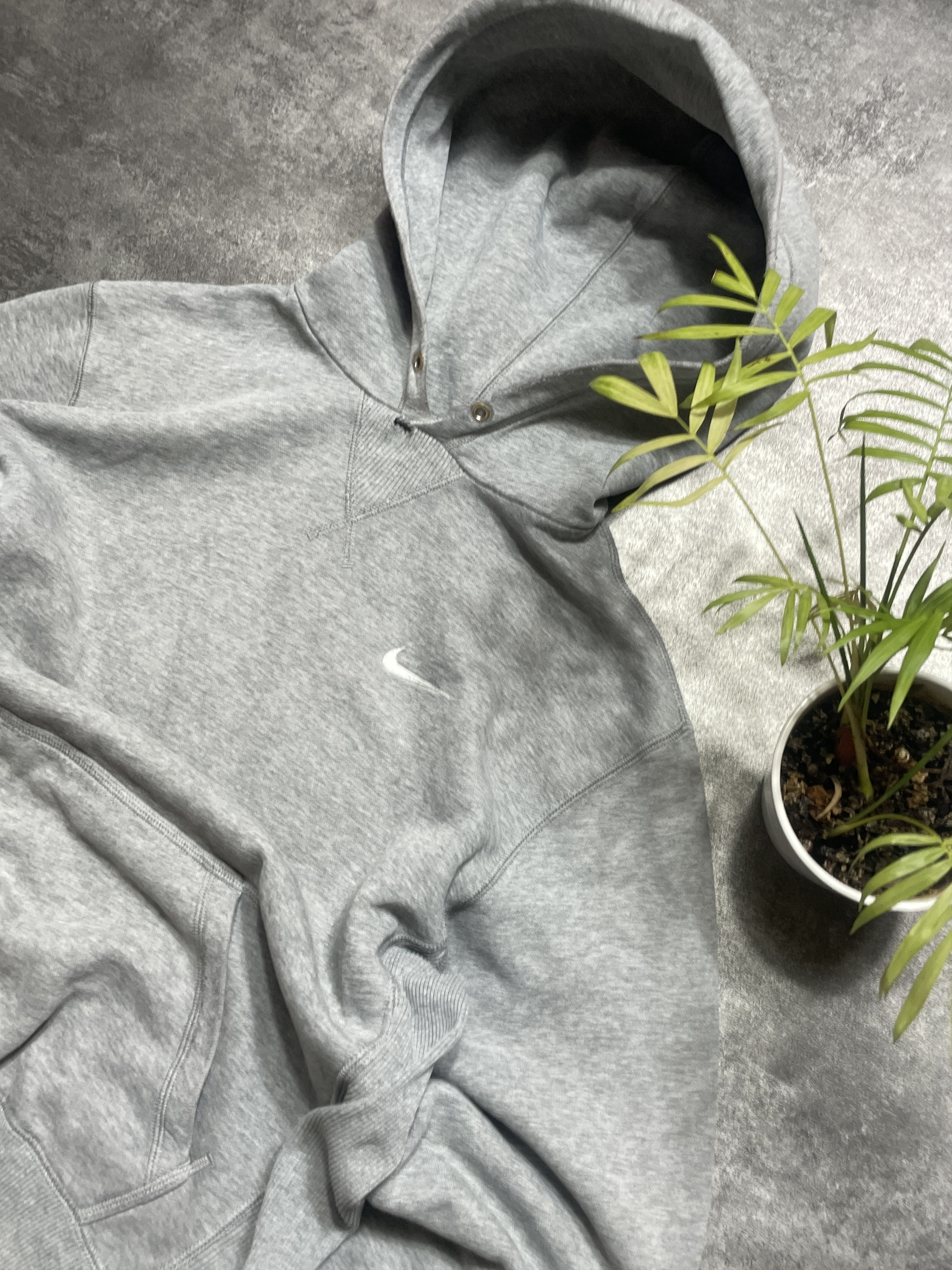 ❗️RARE❗️Nike Vintage Y2K Hoodie Boxy Distressed