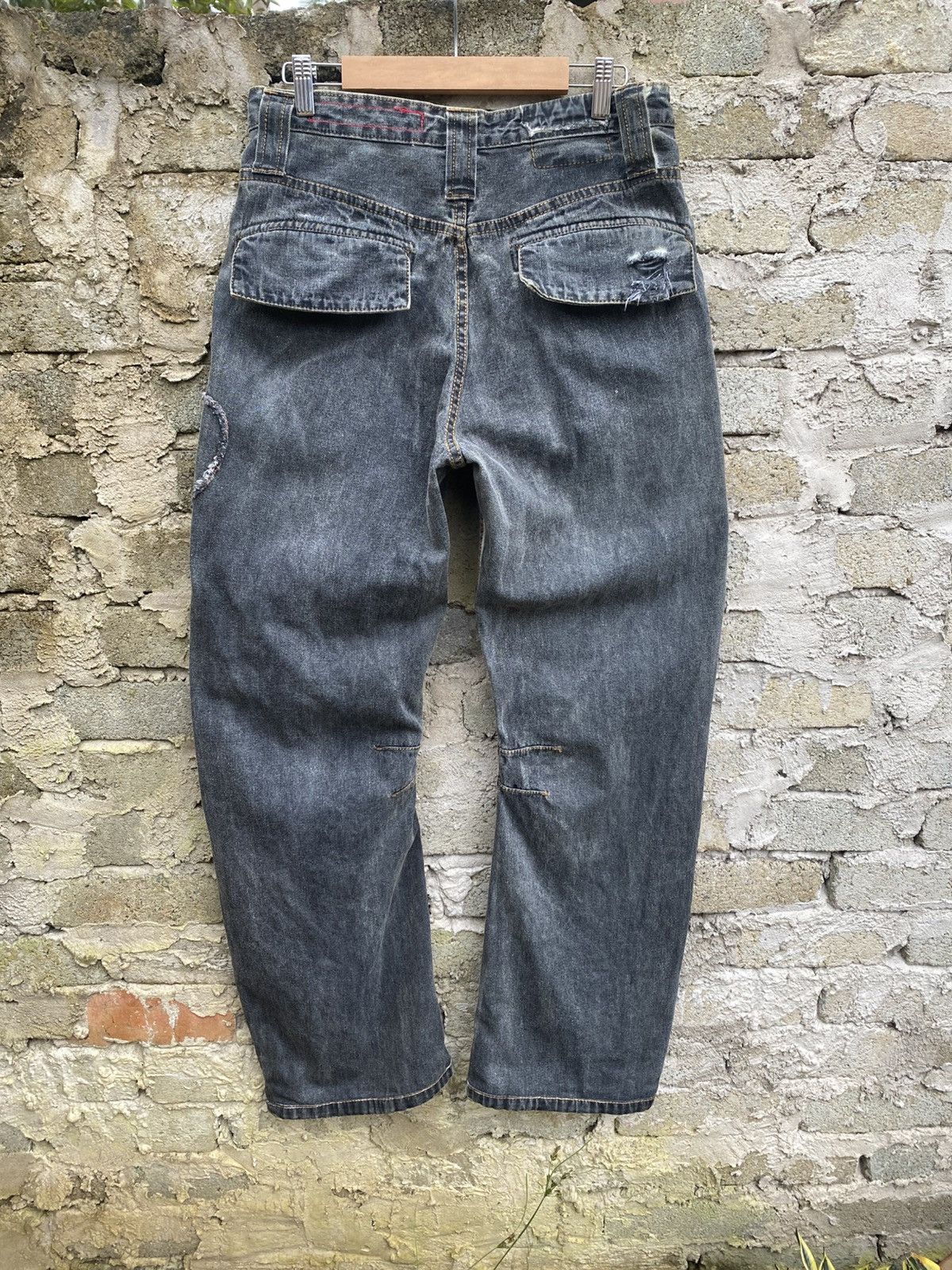 Japanese Brand Tough Jeansmith Lion Patch Banana Bootcut Jeans Size US 30 / EU 46 - 2 Thumbnail
